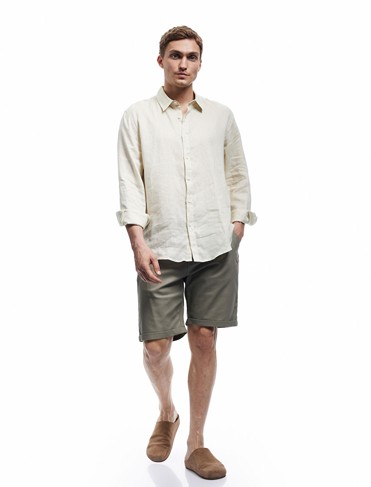 Keten Pamuk Karışımlı Katlamalı Paça Cep Detaylı Beli Bağcıklı Düğmeli Şort