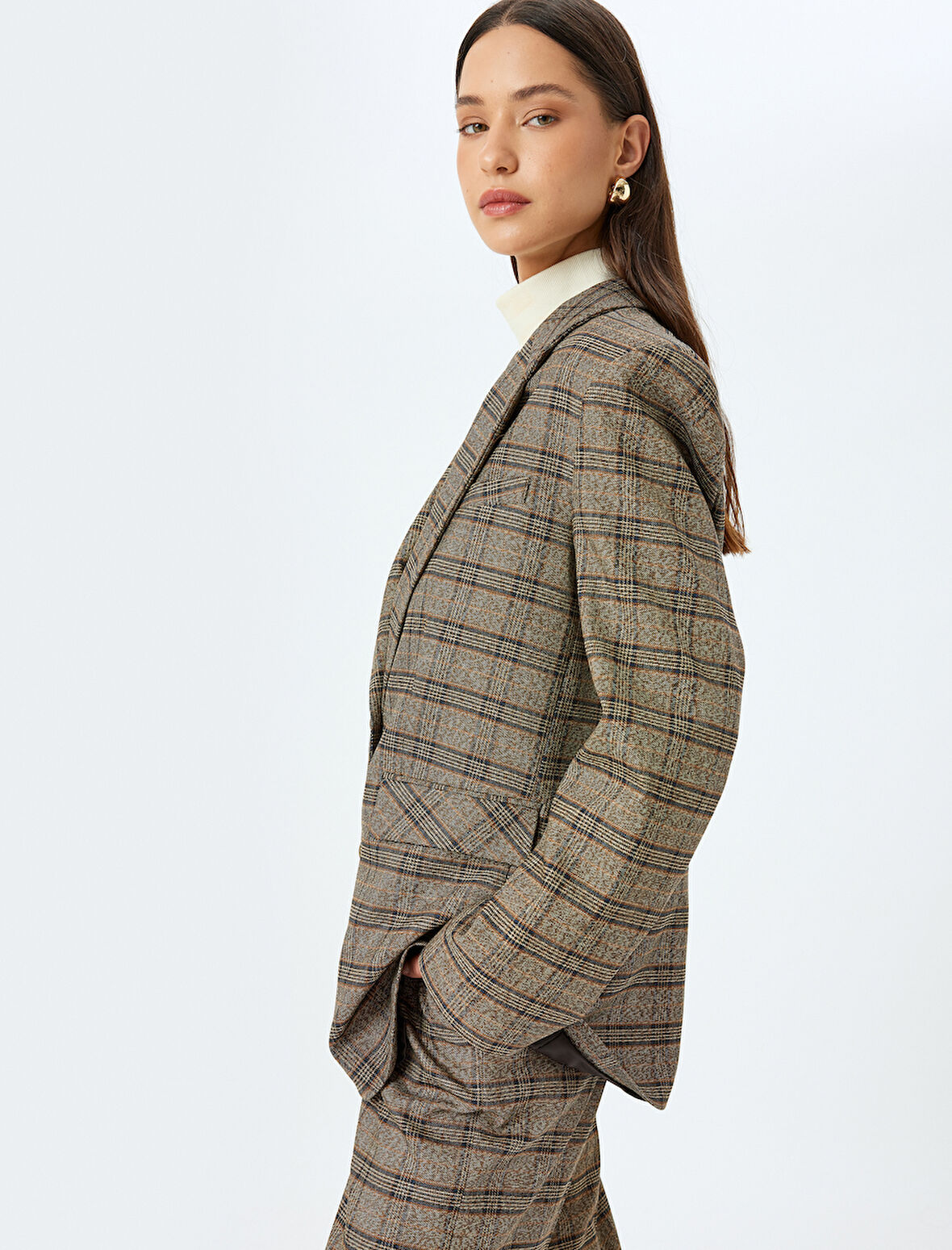 Koton X Sima Tarkan - Kapaklı Cep Detaylı Ekose Kruvaze Blazer Ceket