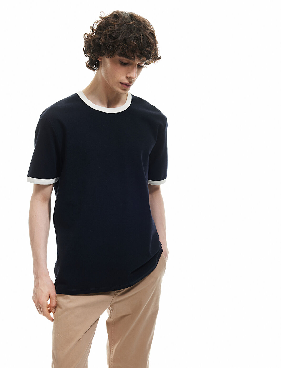 Kısa Kollu Waffle Dokulu Regular Fit Basic Yarım Fermuarlı Tişört