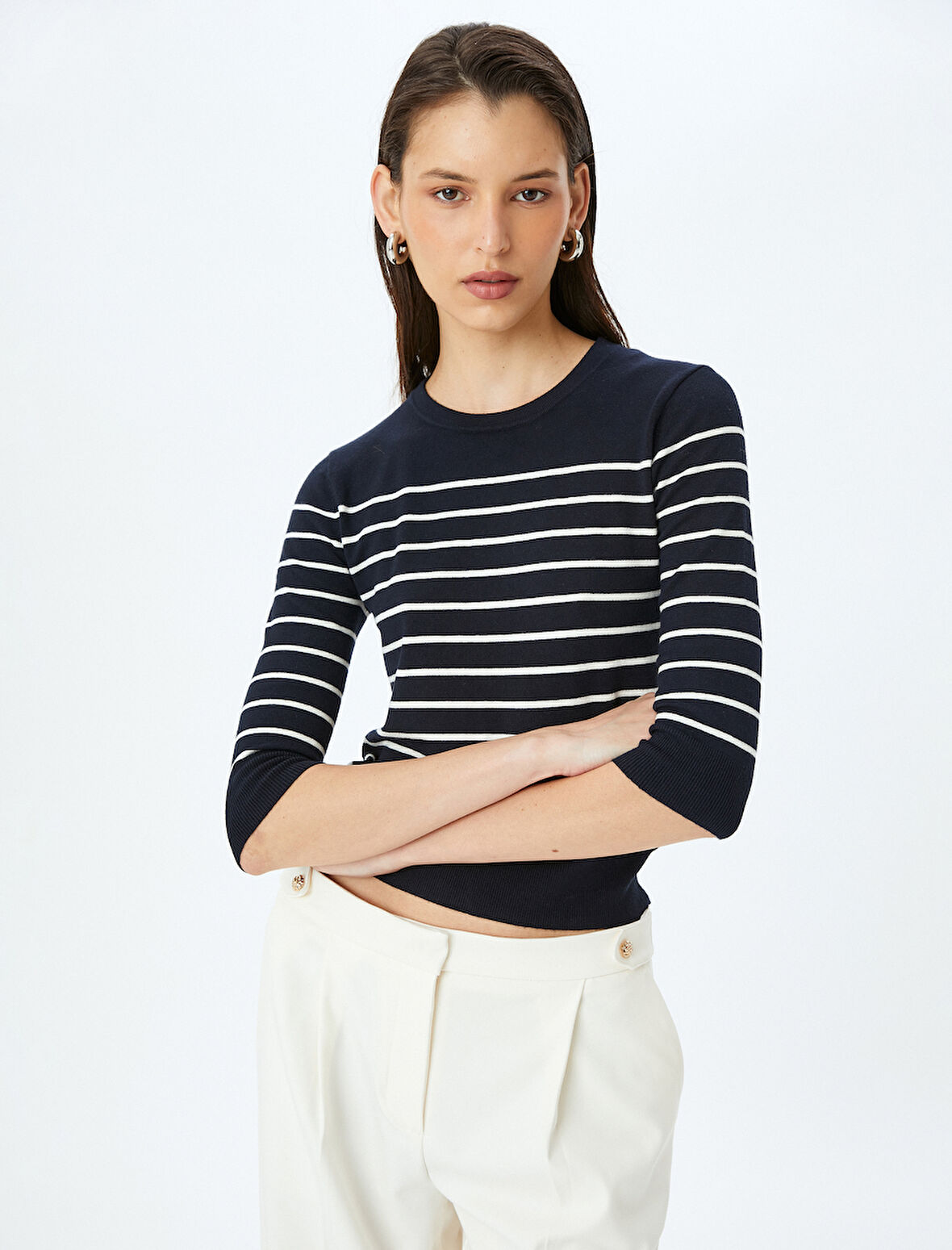 Yuvarlak Yaka 3/4 Uzun Kollu Çizgili Triko Kazak