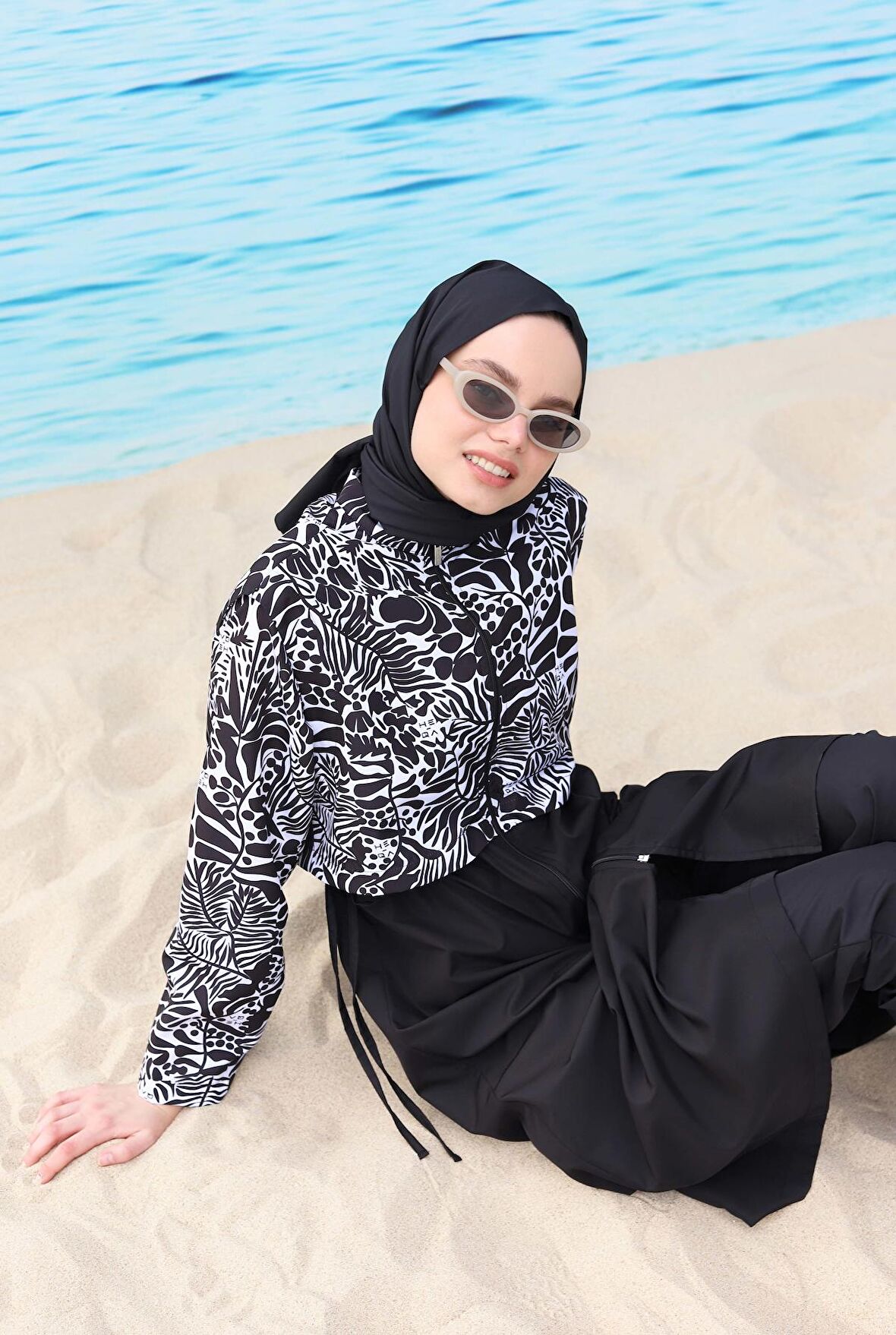 Desenli Yüzme Takımı Siyah