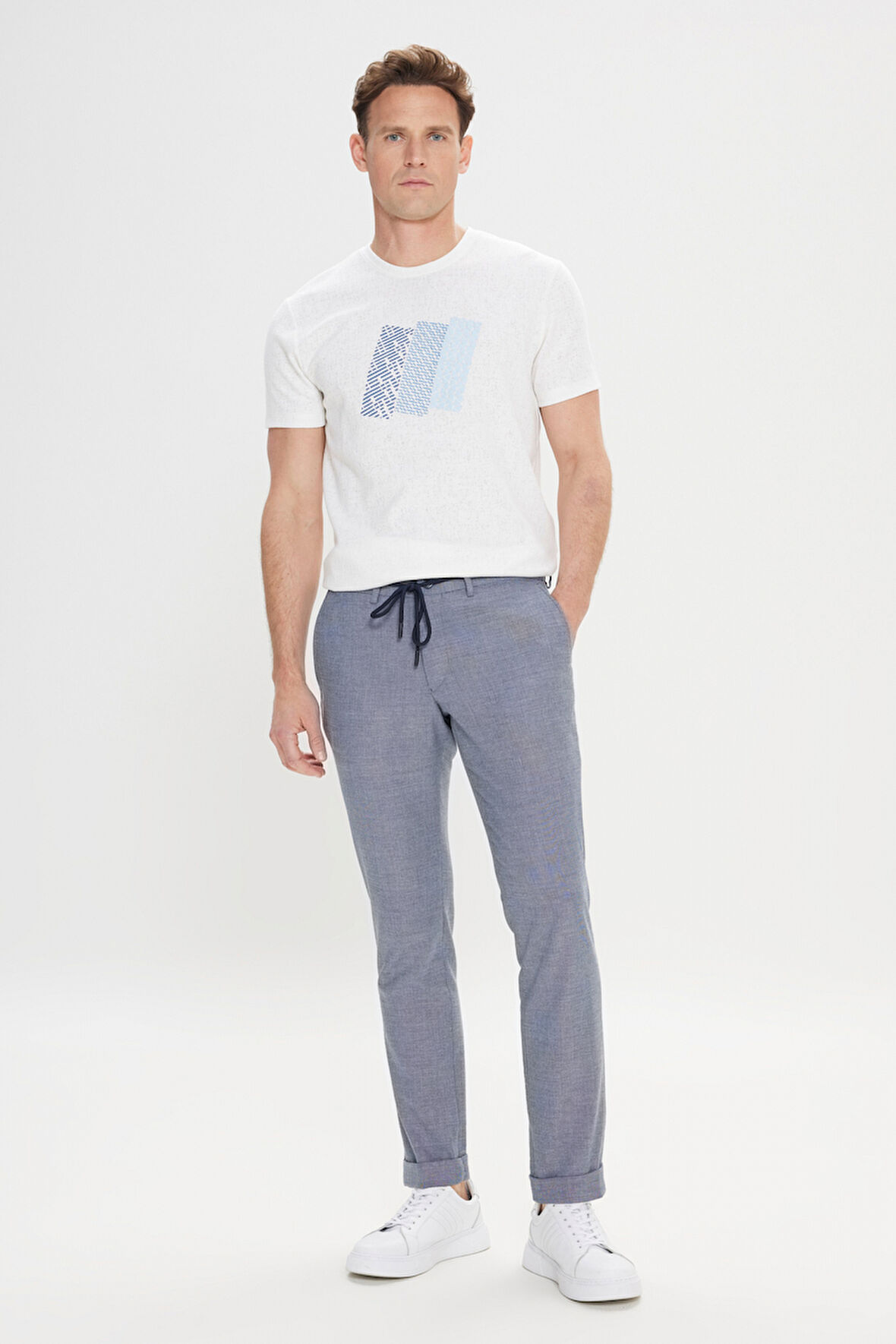 Slim Fit Dar Kesim Yan Cepli Beli Bağlamalı Desenli Pantolon