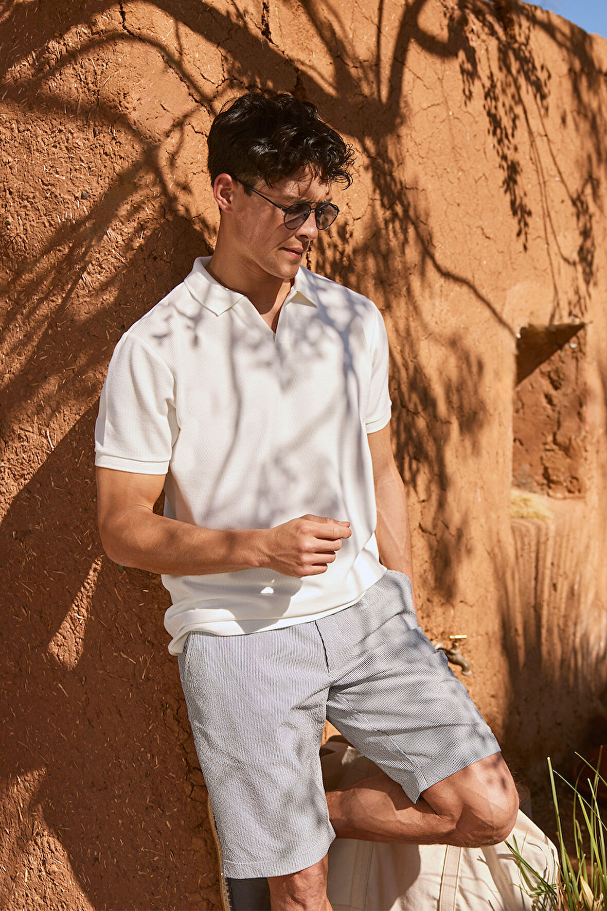 Slim Fit Dar Kesim Polo Yaka Armürlü Tişört