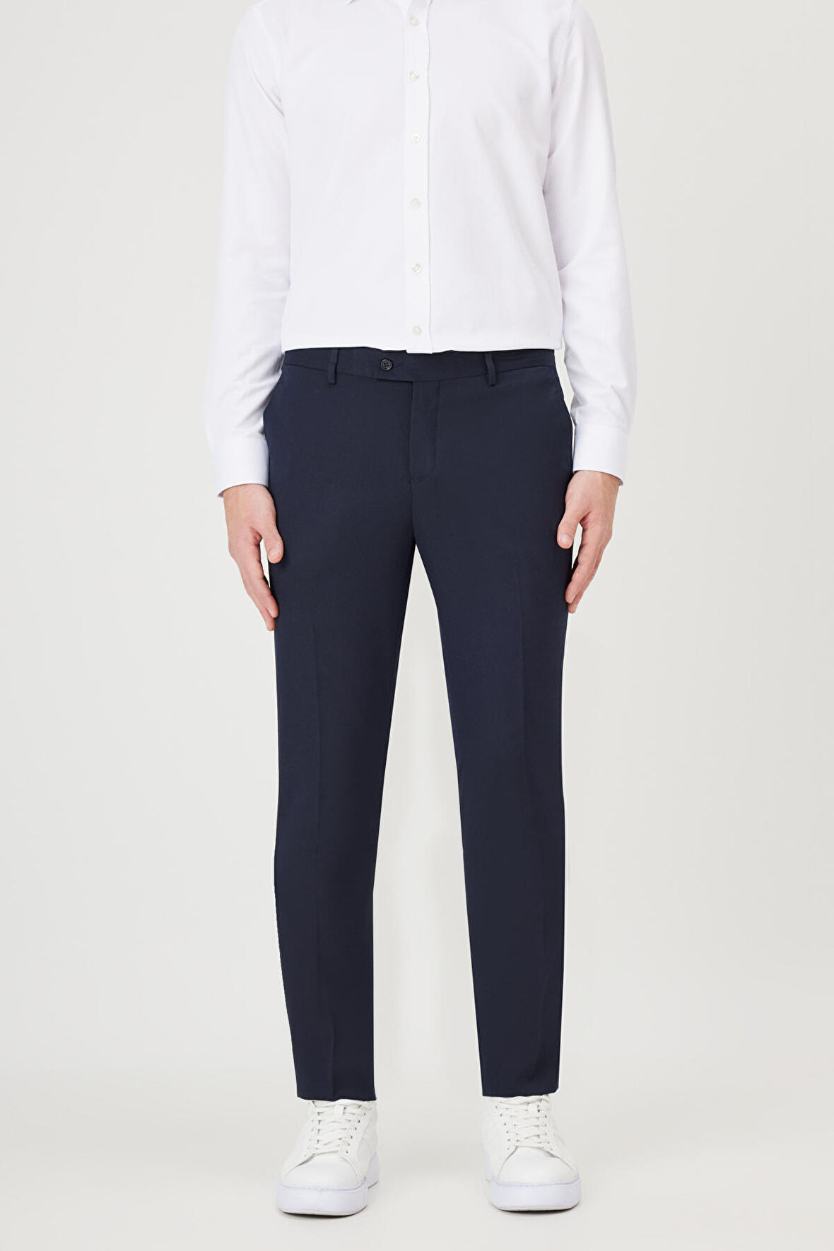 Slim Fit Dar Kesim Klasik Yan Cep Pantolon