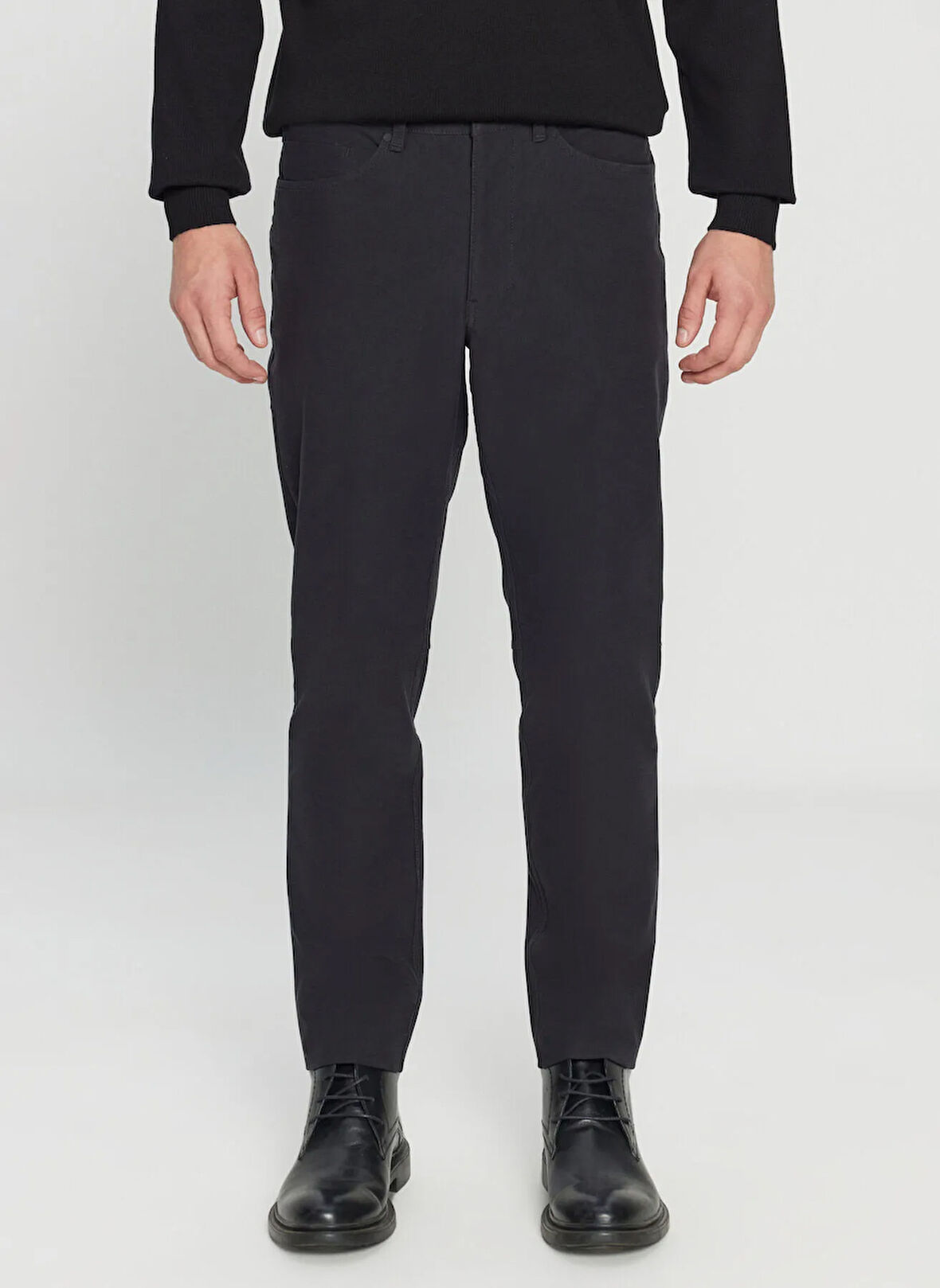 Altınyıldız Classics Normal Bel Dar Paça Slim Fit Siyah Erkek Pantolon 4A0124200200_SYH