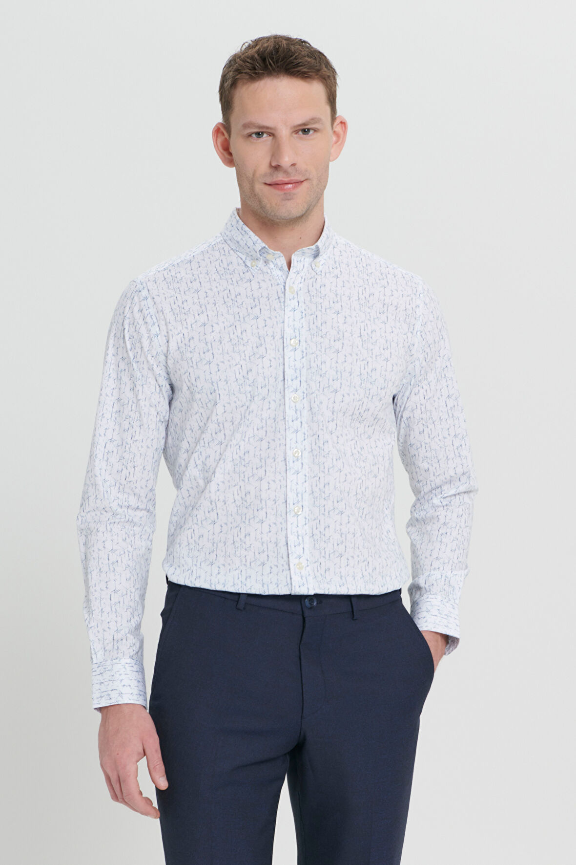 Slim Fit Dar Kesim Klasik Yaka Pamuklu Armürlü Gömlek