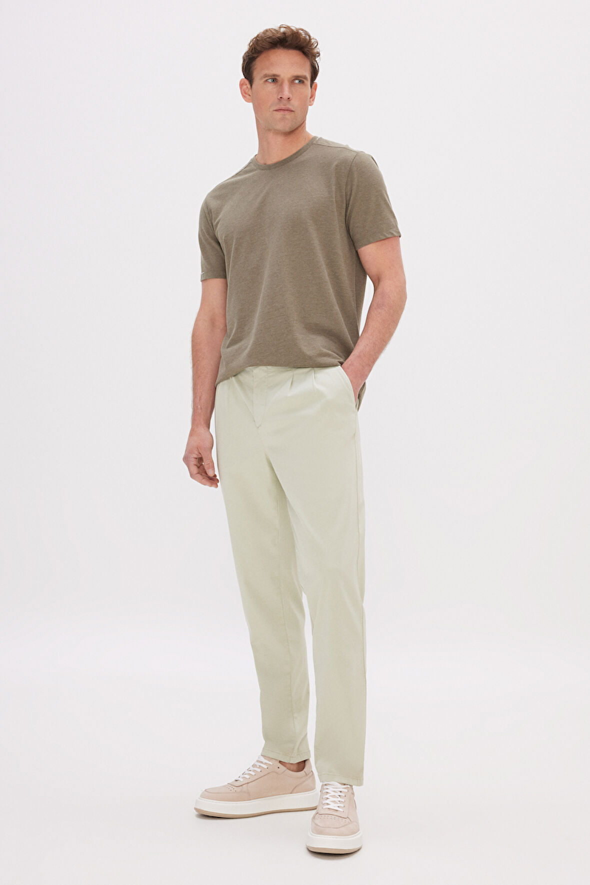 Pamuklu Slim Fit Dar Kesim Yan Cepli Pileli Casual Pantolon