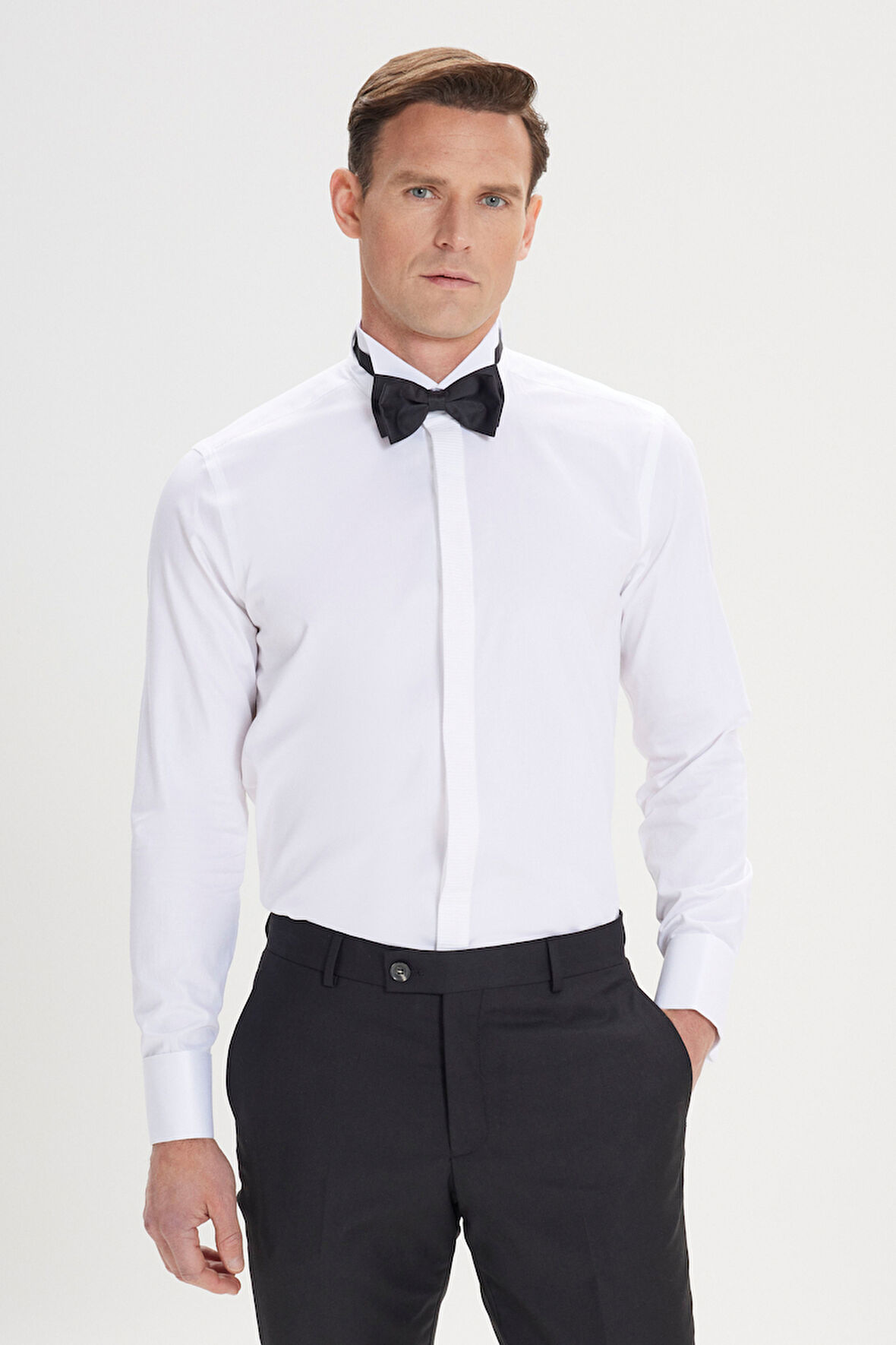 Slim Fit Dar Kesim Ata Yaka %100 Pamuk Gömlek