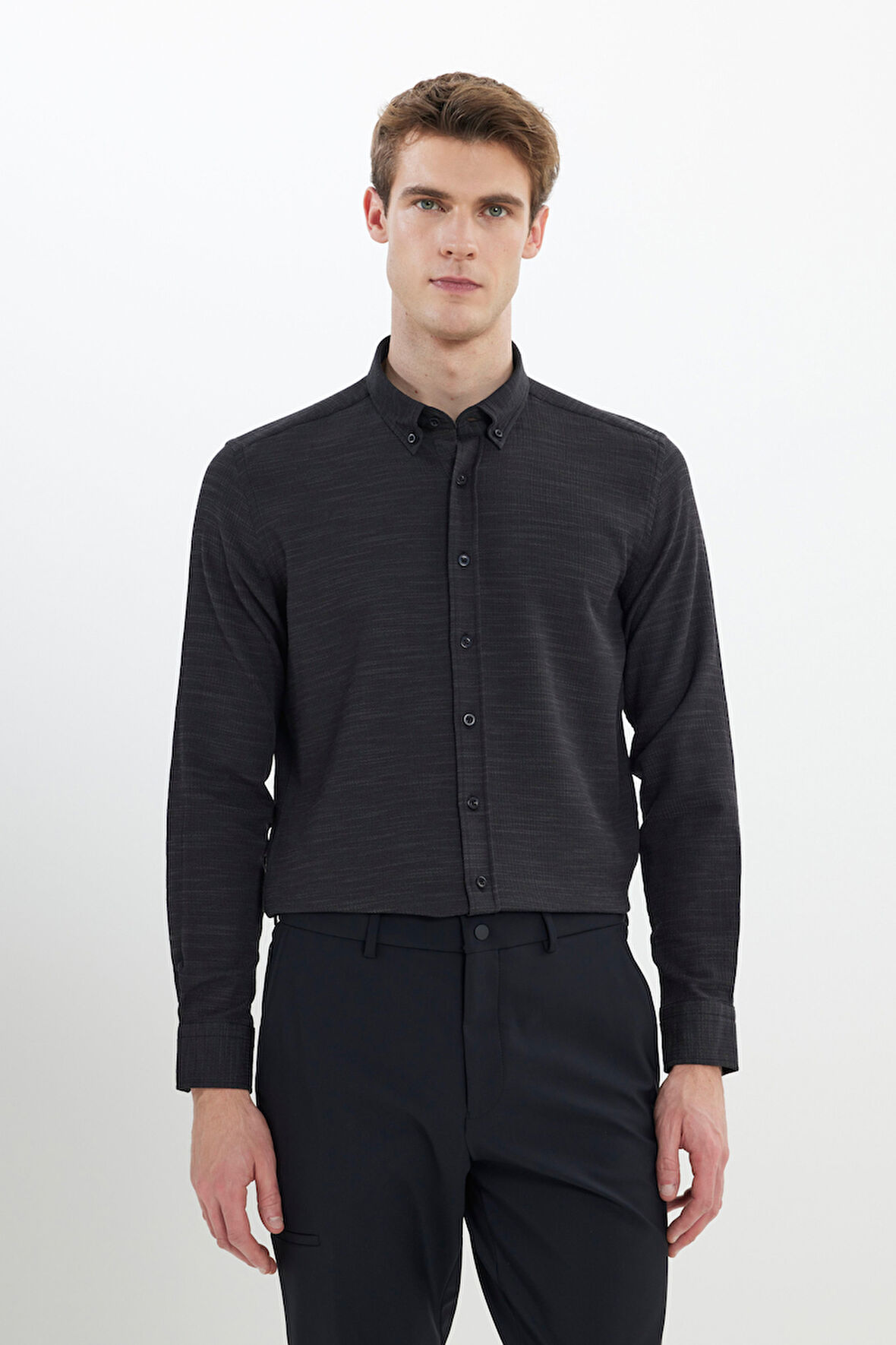 Pamuklu Slim Fit Dar Kesim Düğmeli Yaka Armürlü Esnek Gömlek