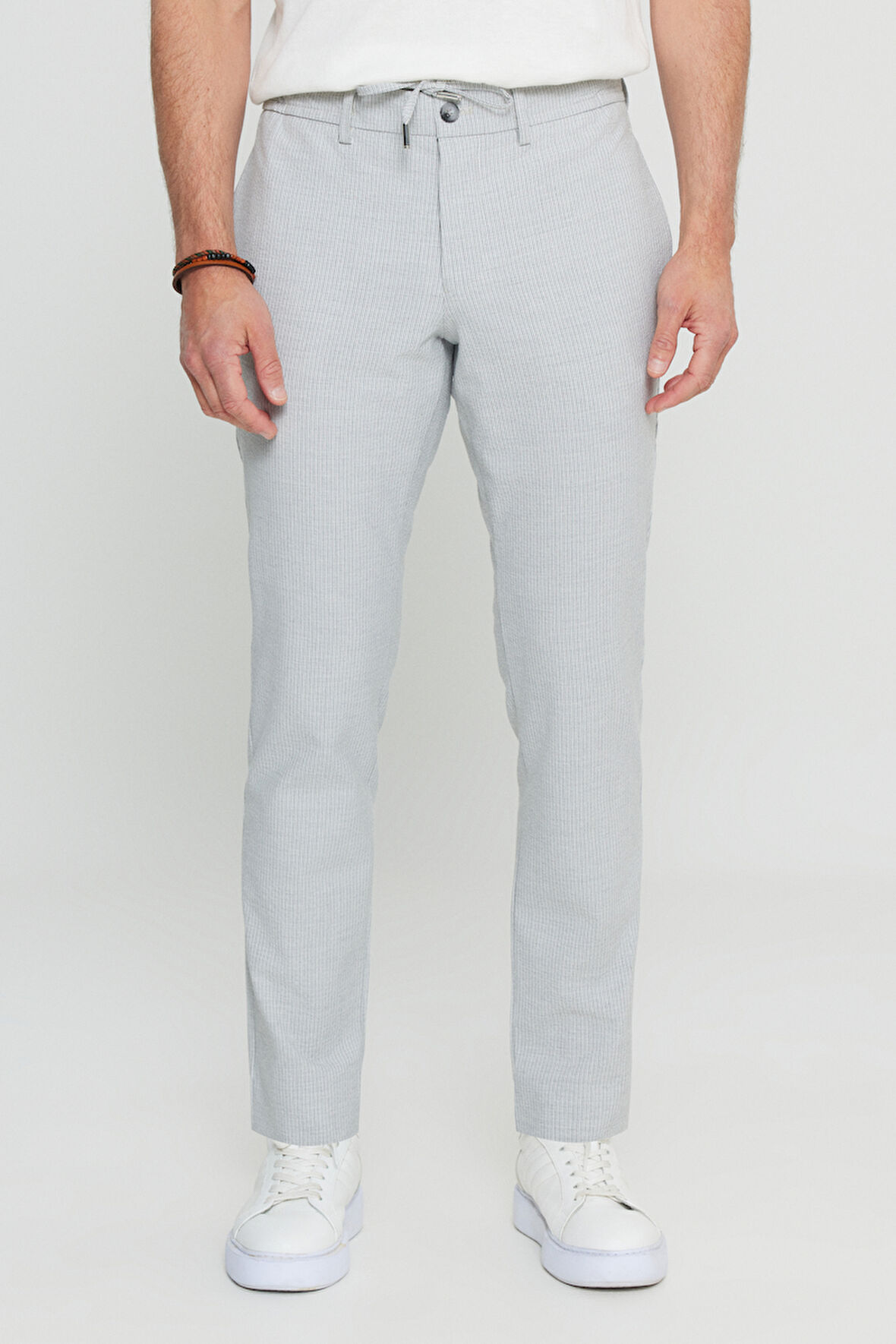 Slim Fit Dar Kesim Beli Bağlamalı Gofre Desenli Yan Cep Casual Pantolon