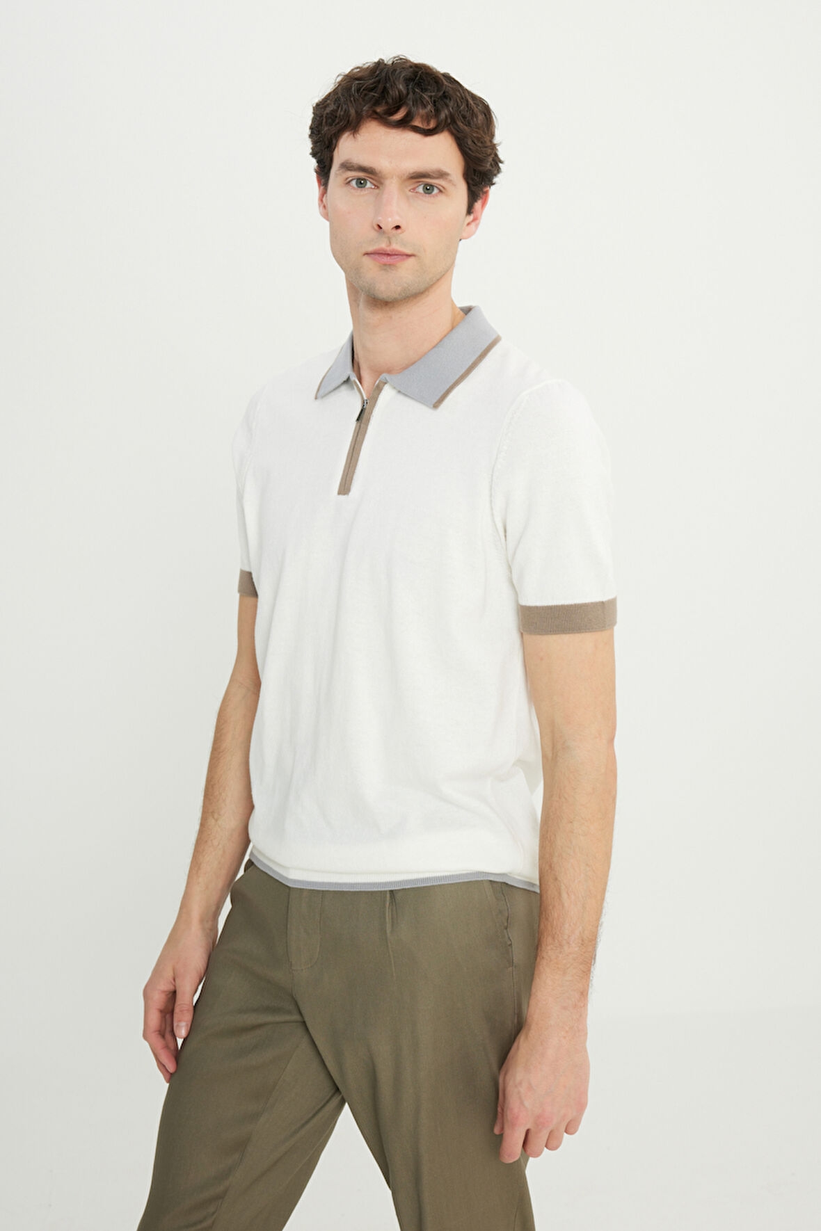 %100 Pamuk Standart Fit Normal Kesim Bisiklet Yaka Triko Tişört