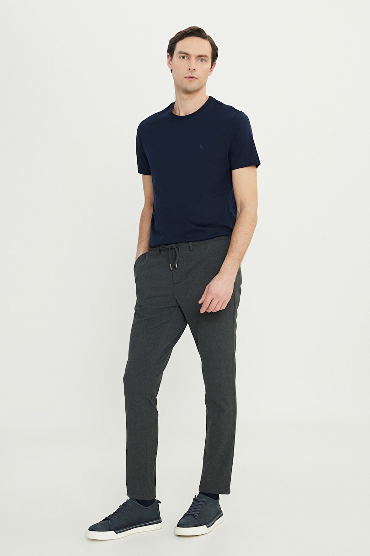 Slim Fit Dar Kesim Beli Bağlamalı Yan Cepli Esnek Pantolon