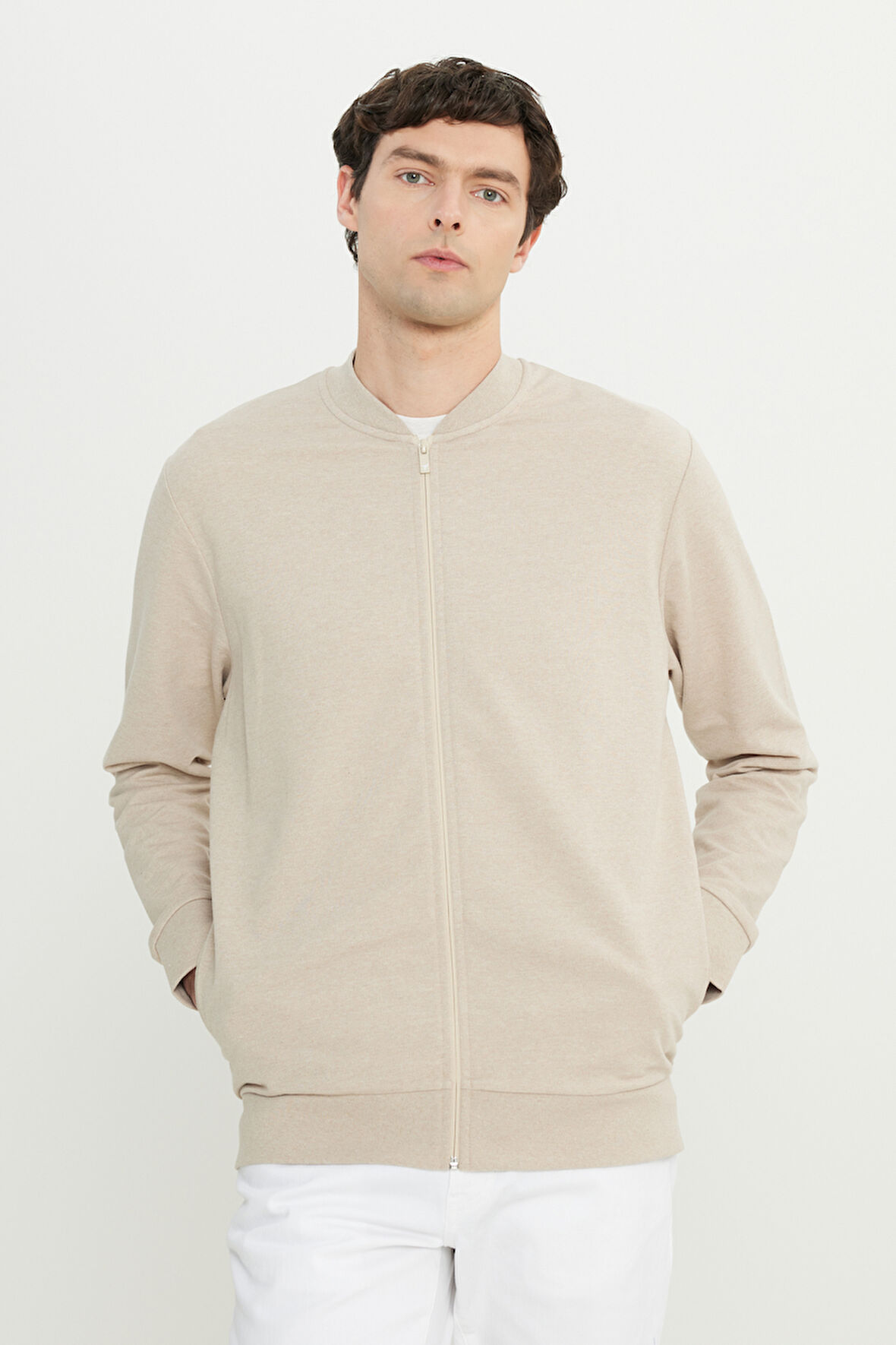 Pamuklu Standart Fit Normal Kesim Kolej Yaka Yan Cep Sweatshirt