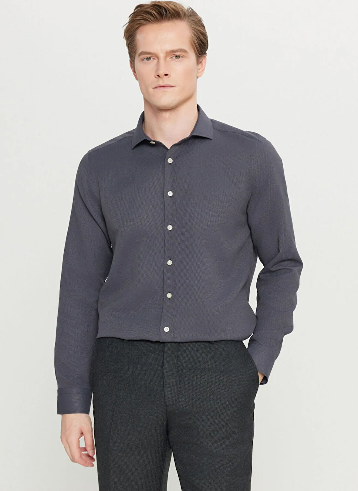 Altınyıldız Classics Tailored Fit İtalyan Yaka Antrasit Erkek Gömlek ACE020261600_ATR