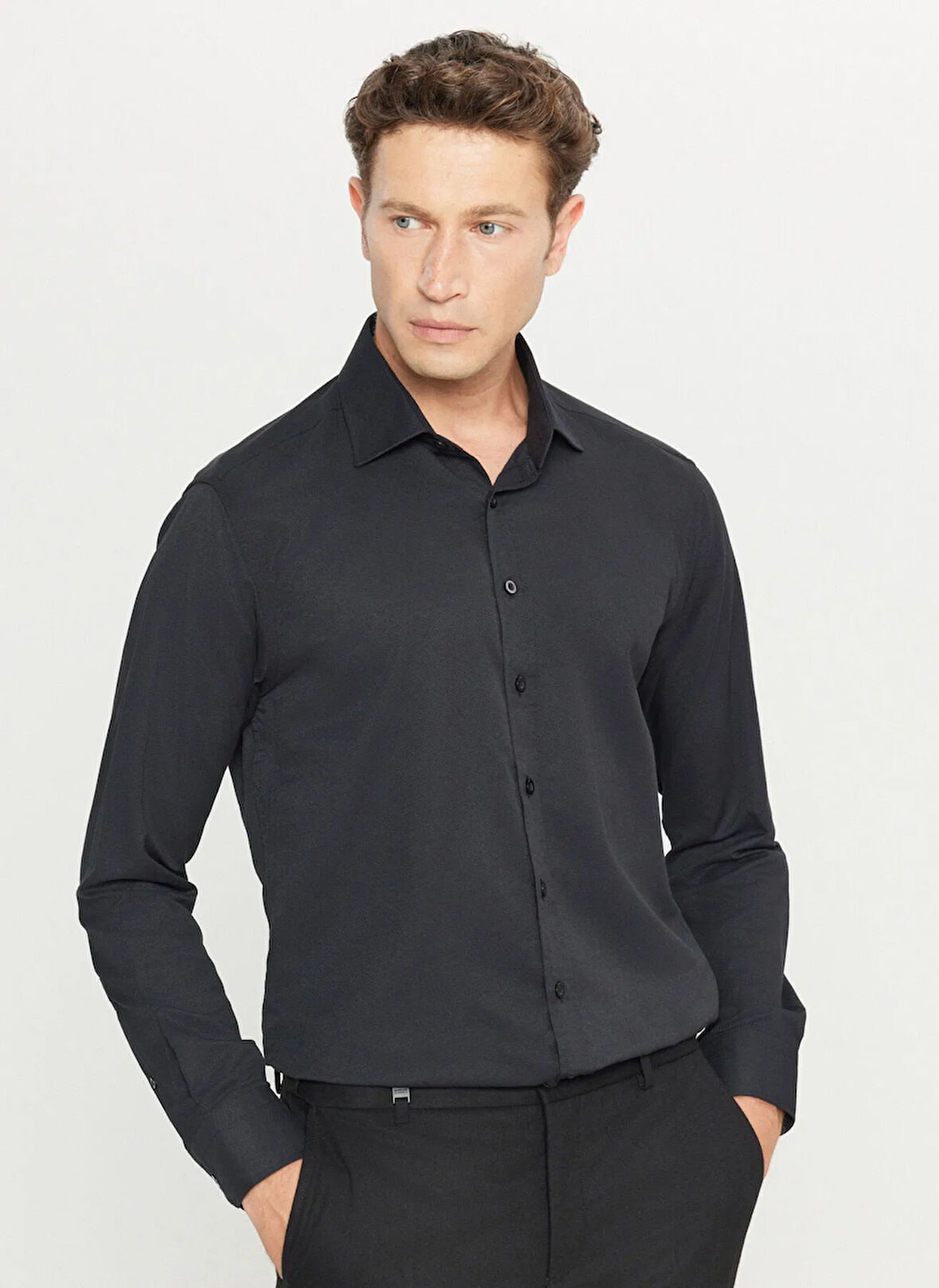 Altınyıldız Classics Slim Fit Klasik Yaka Siyah Erkek Gömlek ACE020261535_SYH