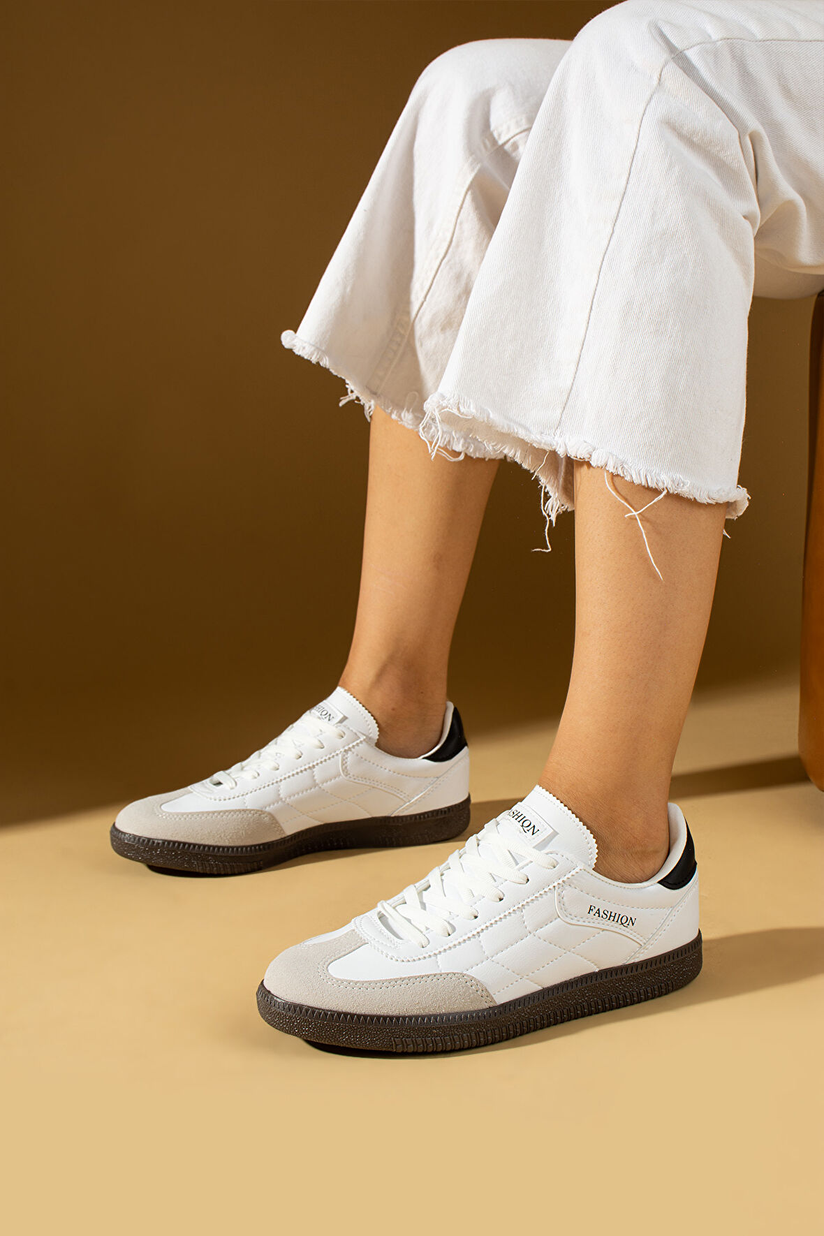 Pembe Potin Dikiş Detaylı Rahat Taban Bağcıklı Kadın Sneakers 001-1007-24ZÇT