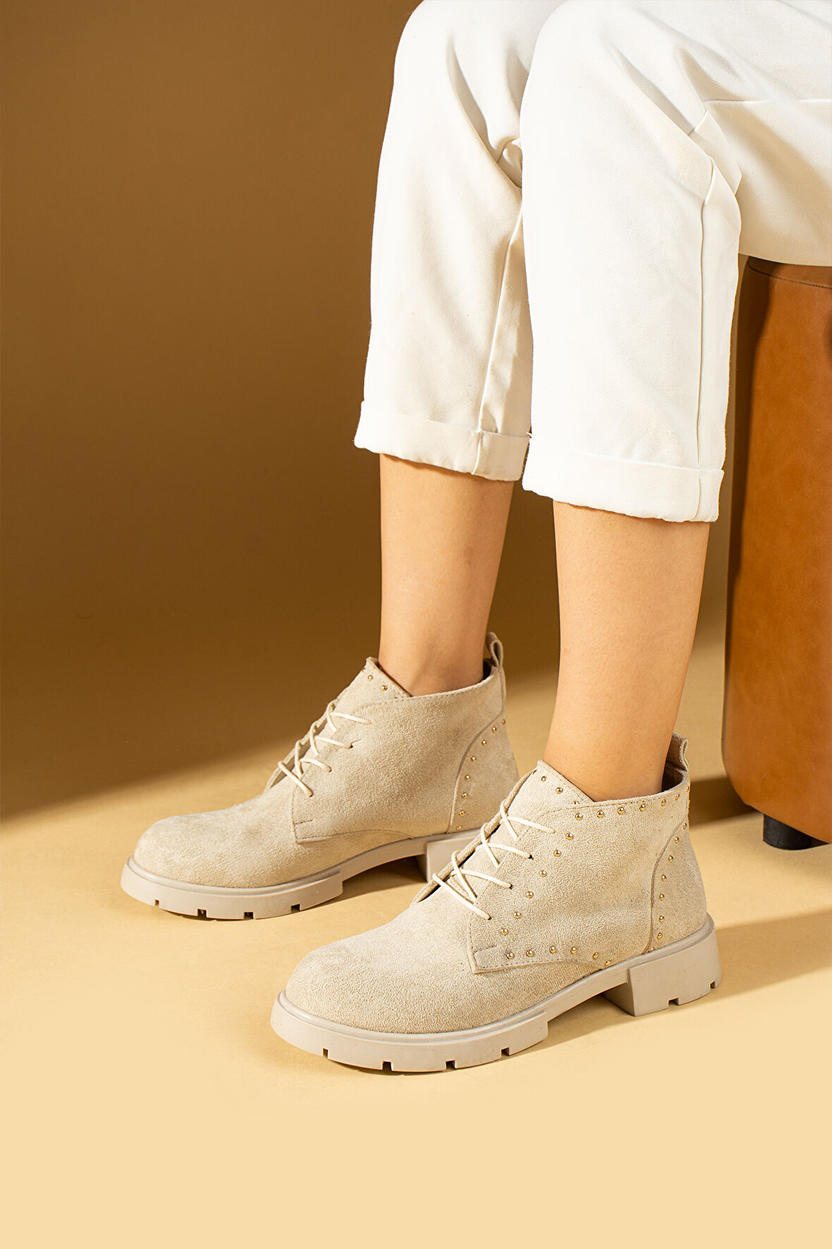 Pembe Potin Zımba Detaylı Bağcıklı Bilekte Kadın Bot & Bootie 024-029-24Süet