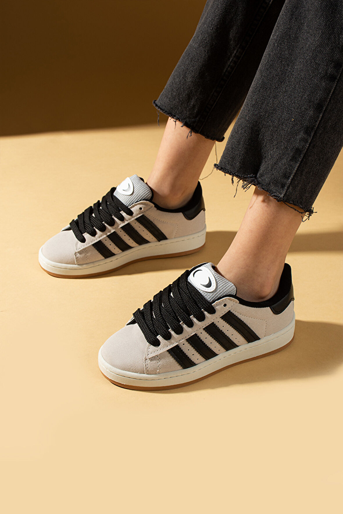 Pembe Potin Kalın Bağcıklı Şerit Detaylı Rahat Taban Kadın Sneakers 001-3458-25Siyah