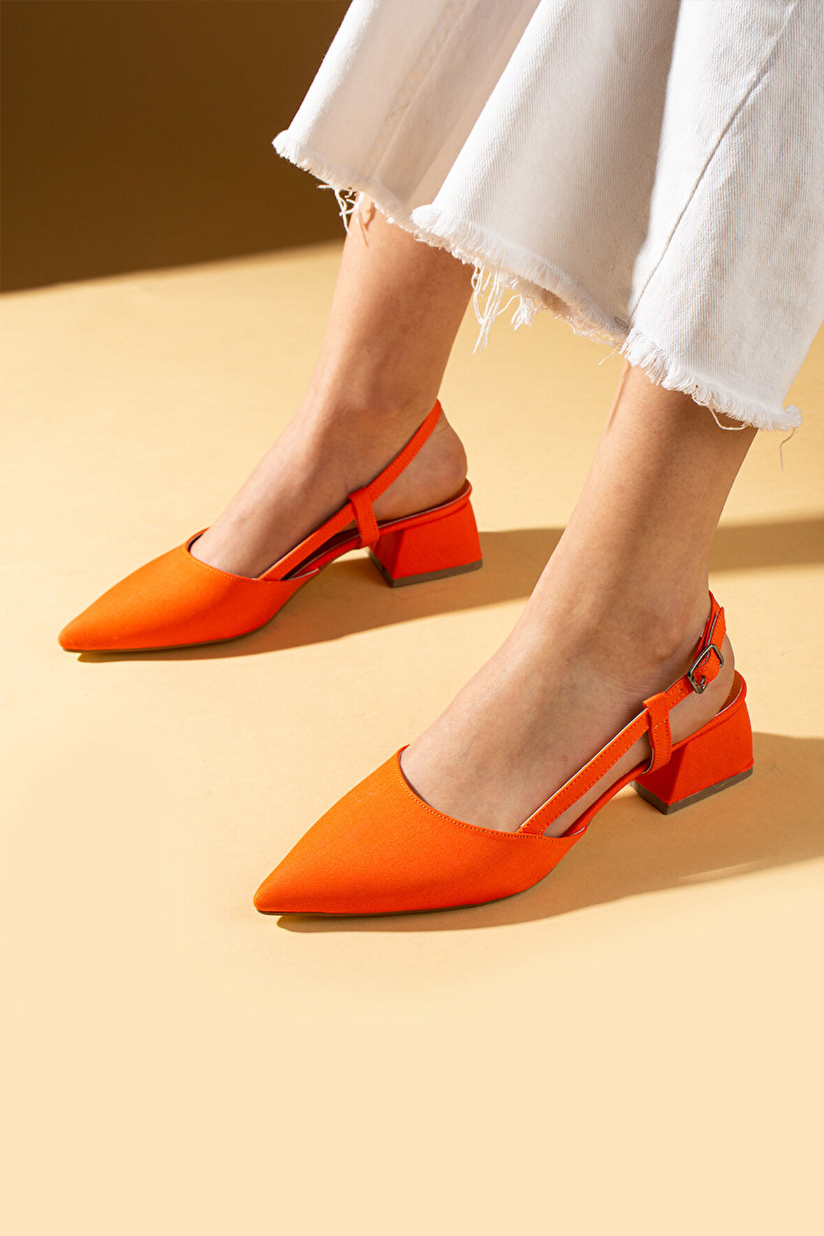 Pembe Potin Sivri Burun Saten Kumaş Slingback Kadın Topuklu Ayakkabı 87-151-25Saten