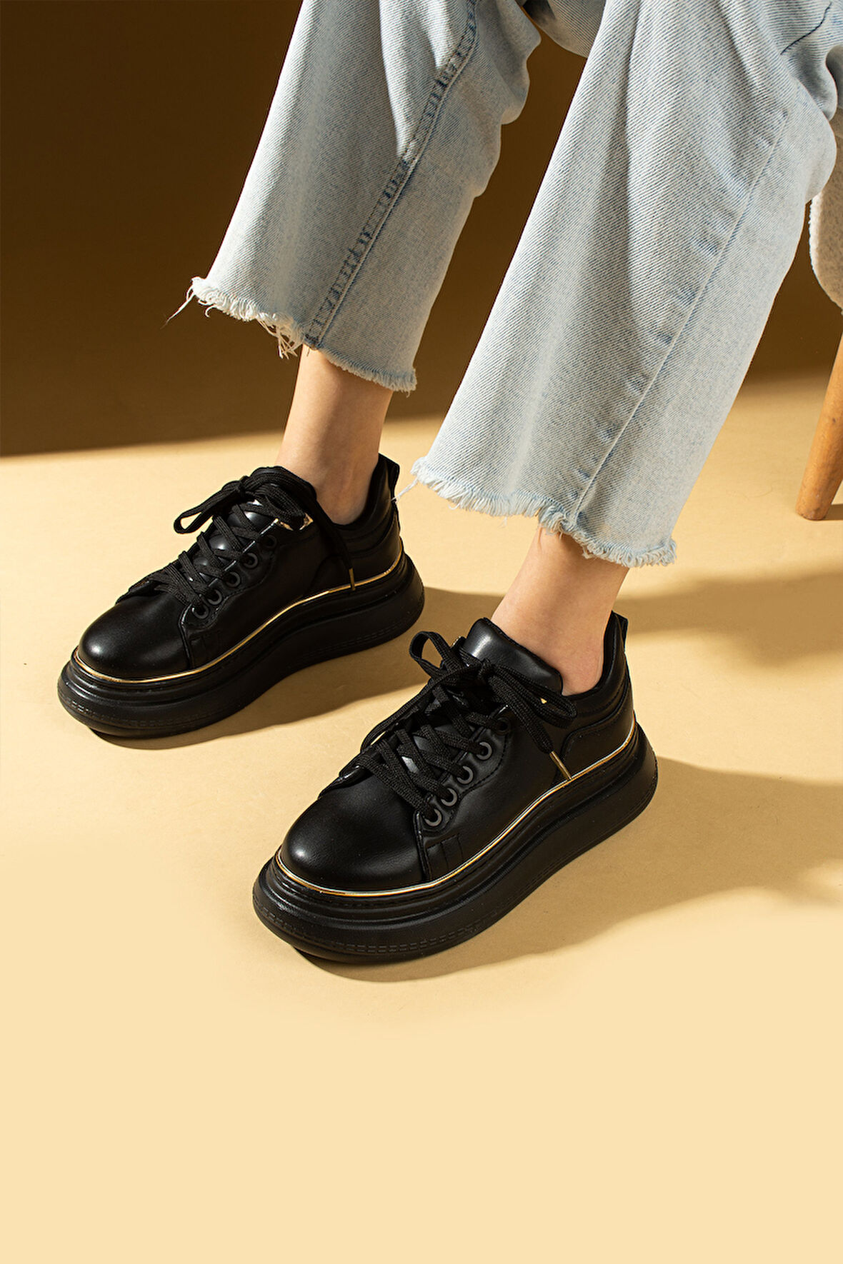 Pembe Potin Yüksek Taban Bağcıklı Comfort Kadın Sneakers 36-1050-25