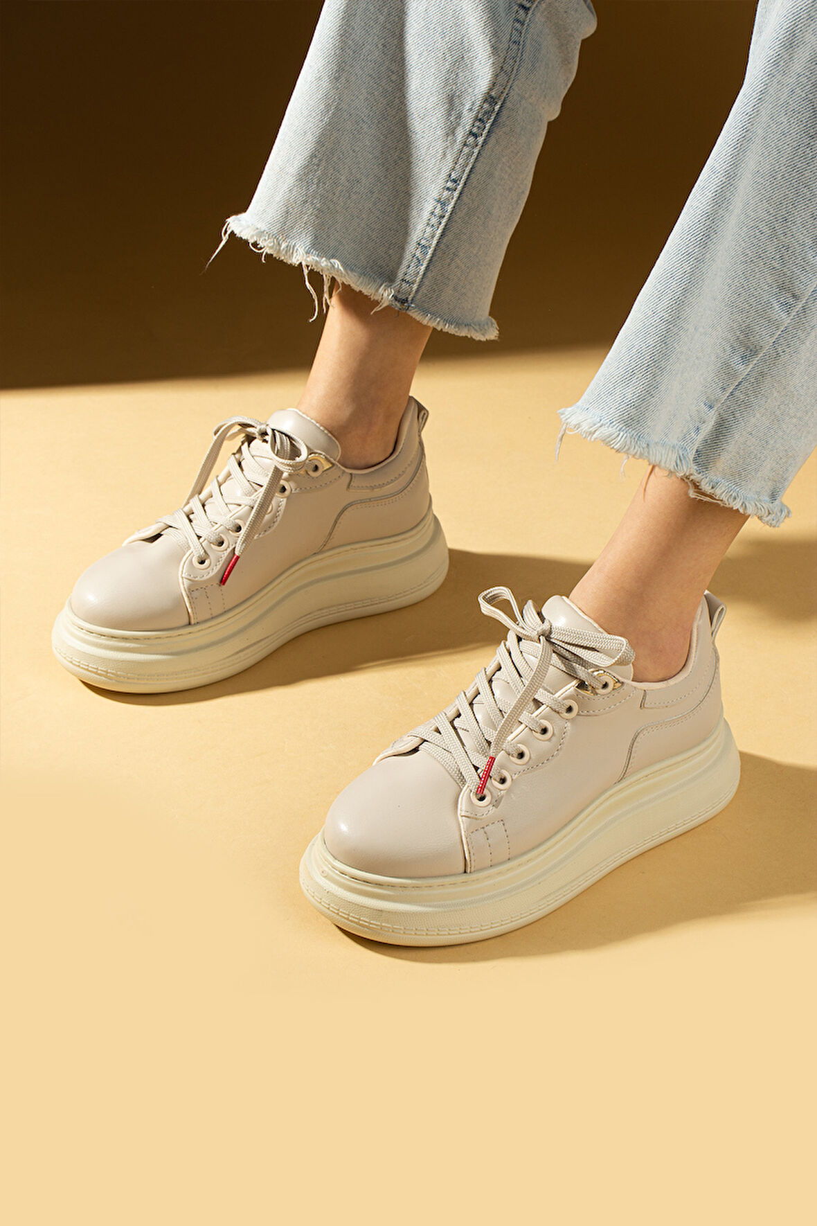 Pembe Potin Yüksek Taban Bağcıklı Comfort Kadın Sneakers 36-1050-25