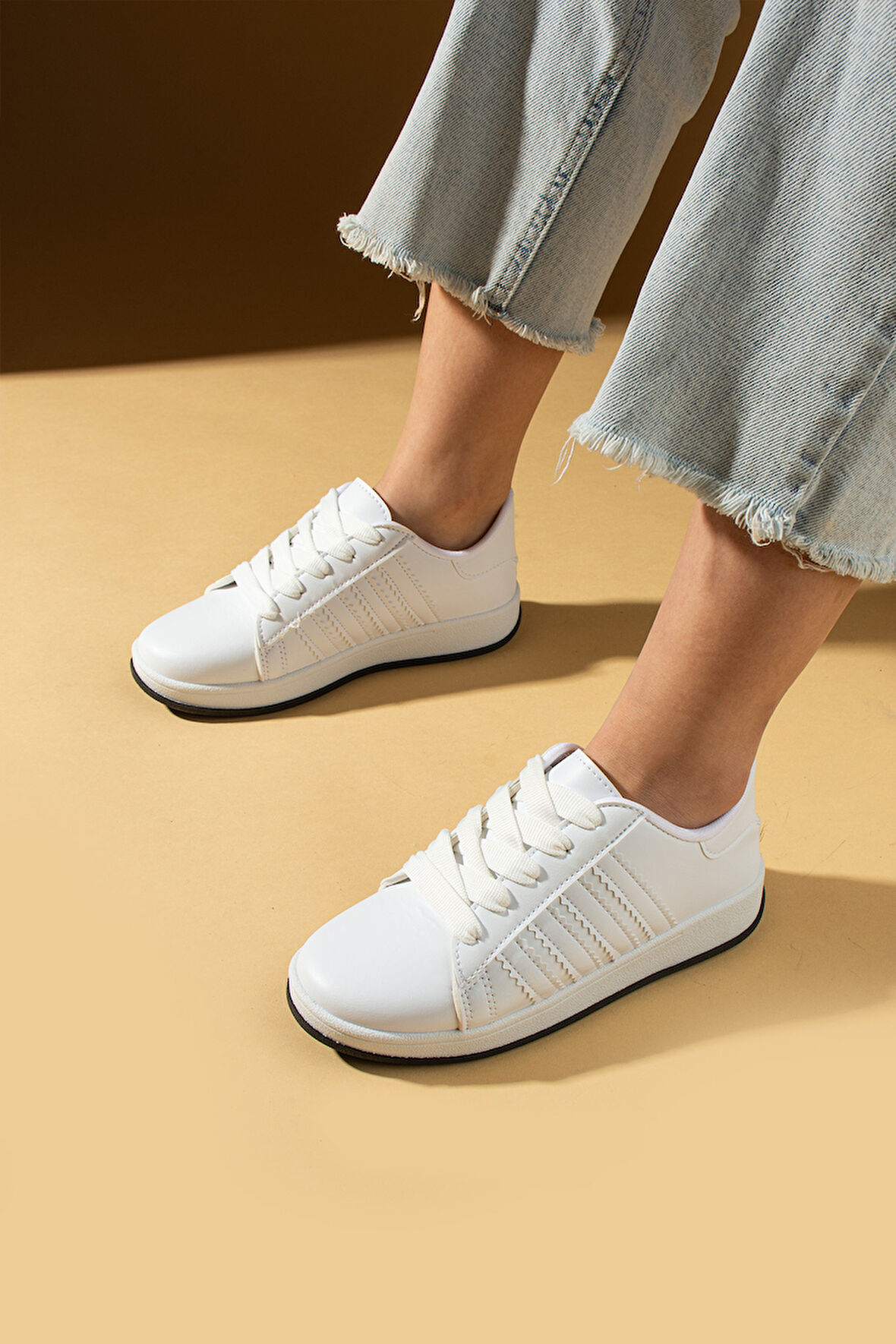 Pembe Potin Bağcıklı Rahat Kalıp Şerit Detaylı Comfort Kadın Sneaker 001-1015-24