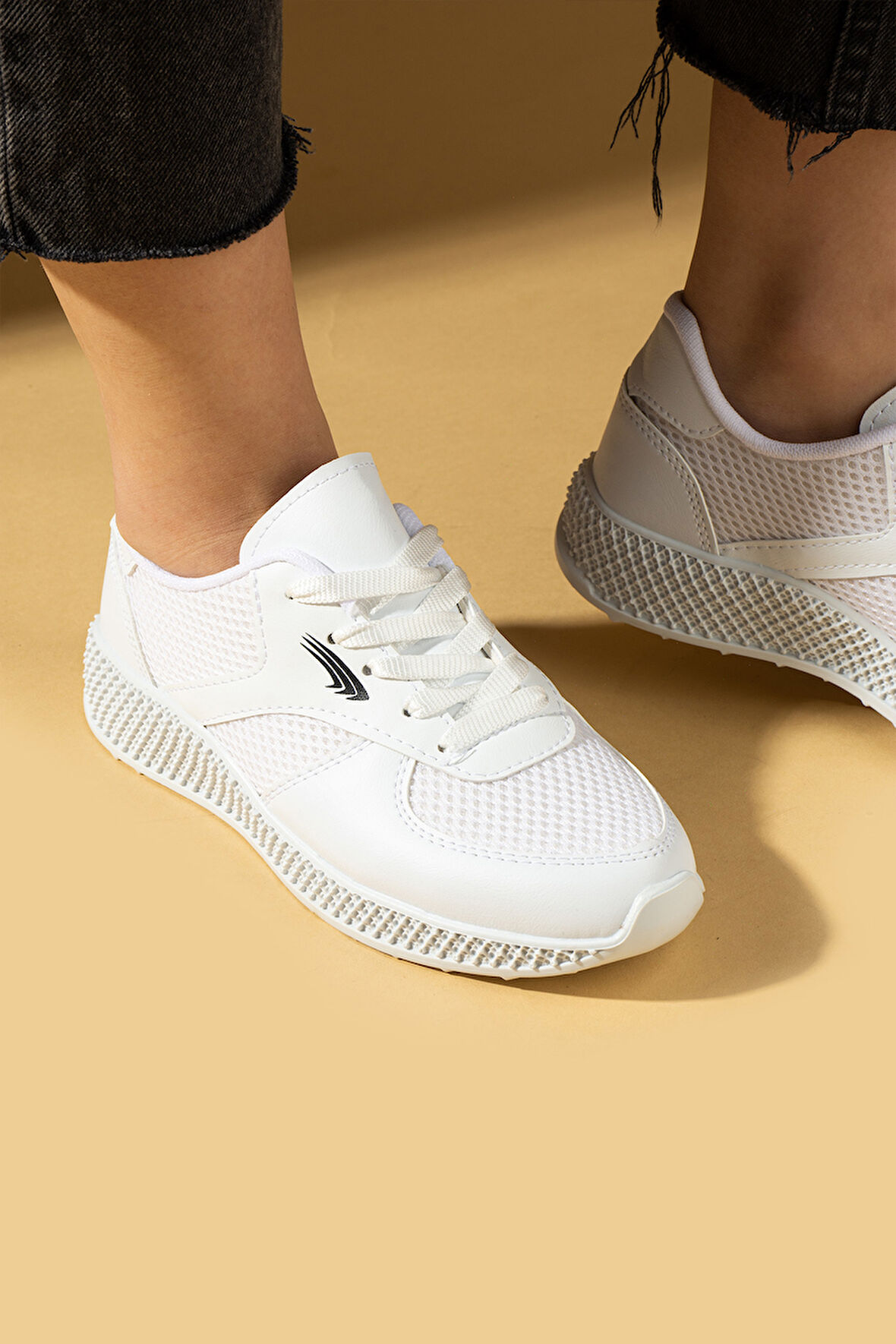 Pembe Potin Fileli Rahat Taban Bağcıklı Comfort Kadın Sneaker 001-1313-25
