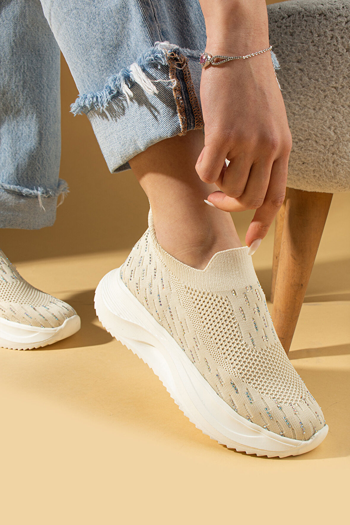 Pembe Potin Taş Detaylı Triko Kalın Taban Kadın Sneaker 59-88-25