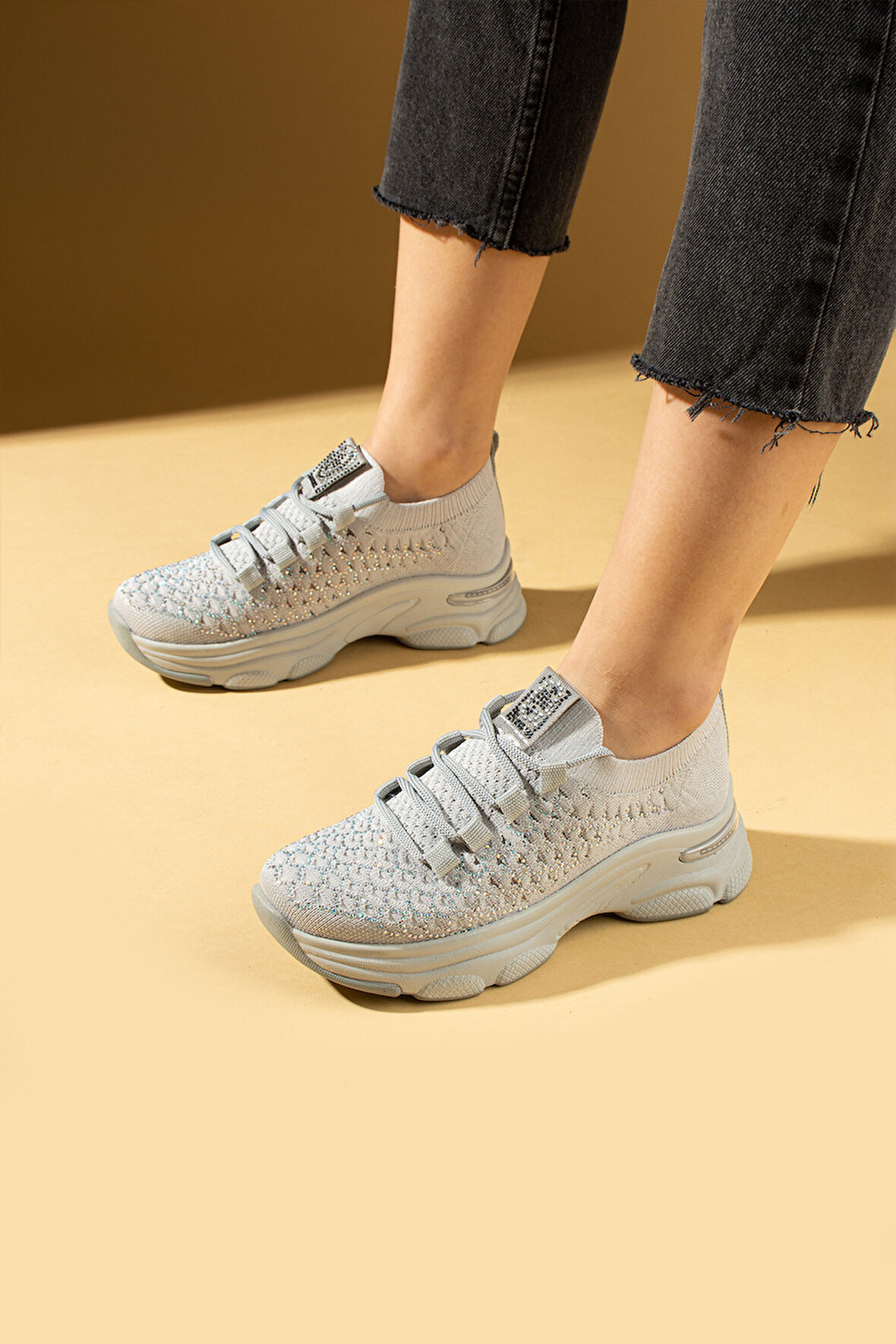 Pembe Potin Parlak Taş Detaylı Bağcıklı Triko Rahat Taban Kadın Sneakers 36-872-25