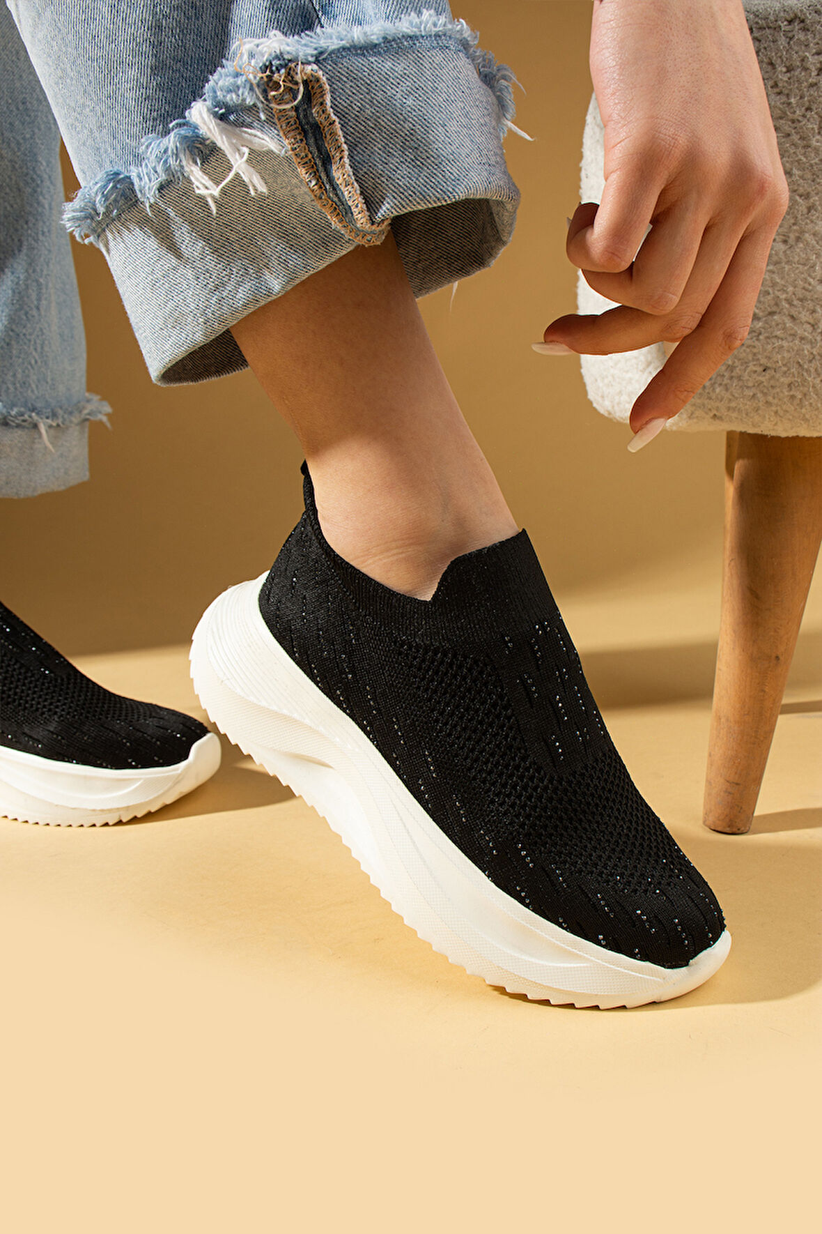 Pembe Potin Taş Detaylı Triko Kalın Taban Kadın Sneaker 59-88-25