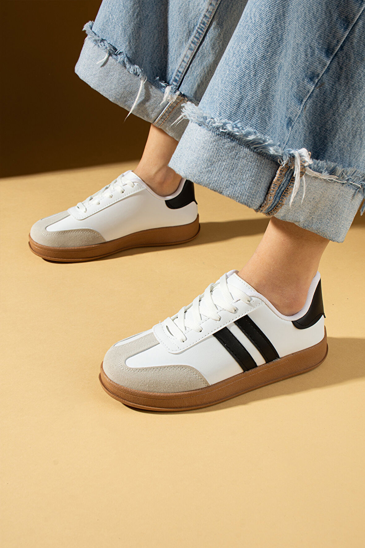 Pembe Potin Rahat Taban Bağcıklı Kadın Sneaker 001-7001-25Siyah