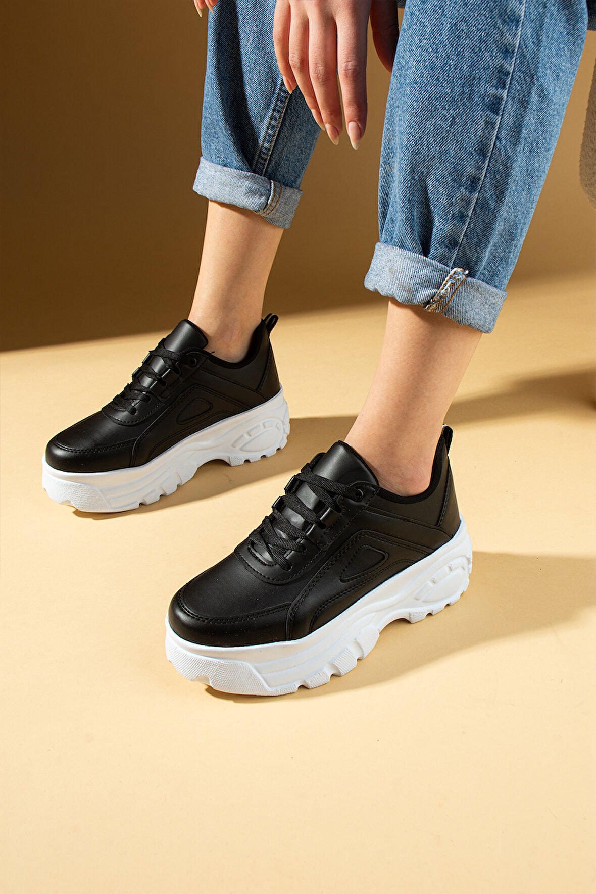 Pembe Potin Yüksek Taban Bağcıklı Kadın Sneaker 54-0142-24Byaz