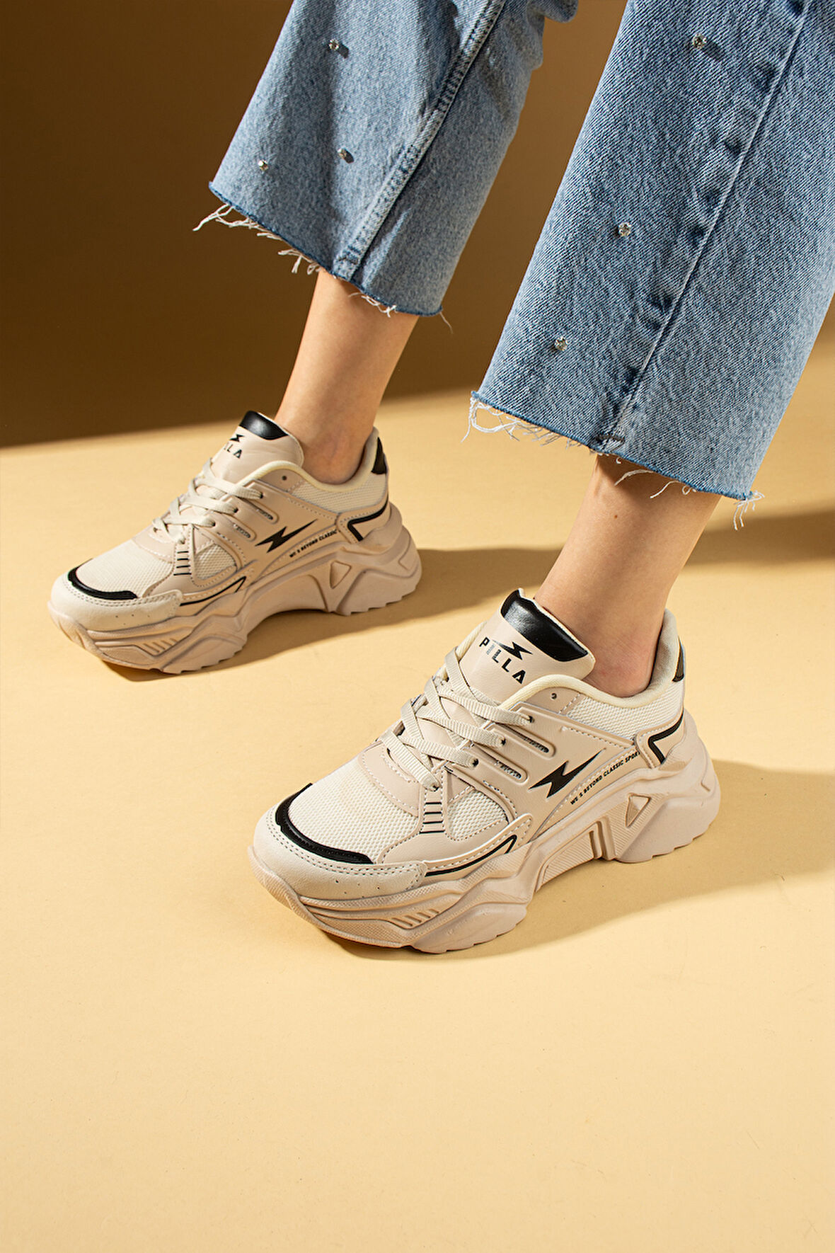 Pembe Potin Kalın Taban Bağcıklı Fileli Kadın Sneakers 89-040-25