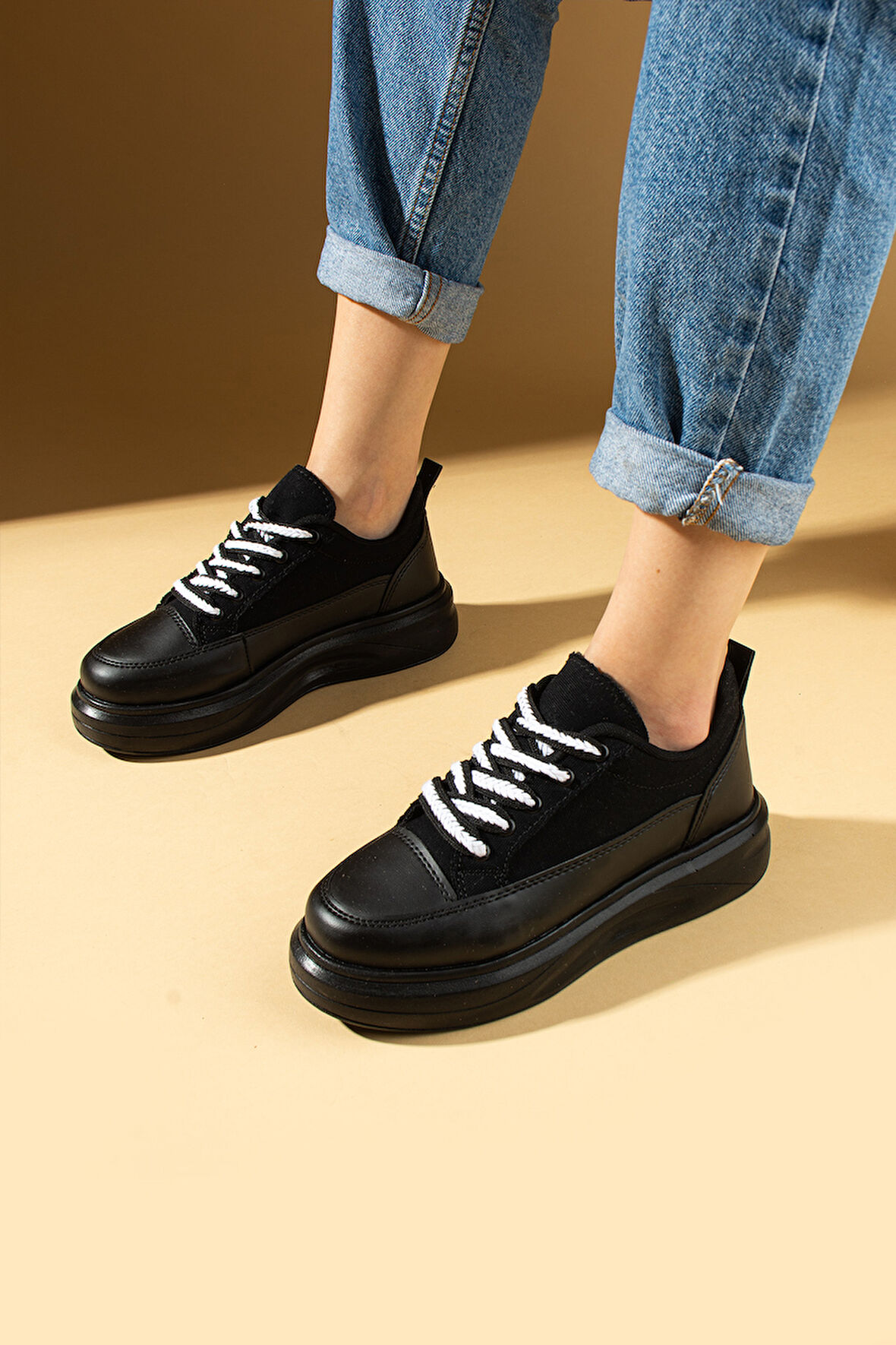 Pembe Potin Kalın Taban Renkli Bağcıklı Hafif Taban Kadın Sneakers 89-049-25