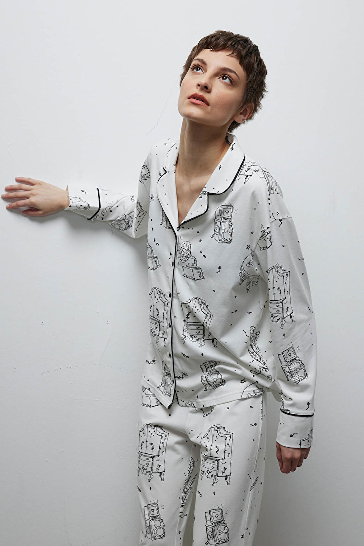 Kadın Pamuklu Uzun Kollu Gömlek Yaka Pijama Üstü