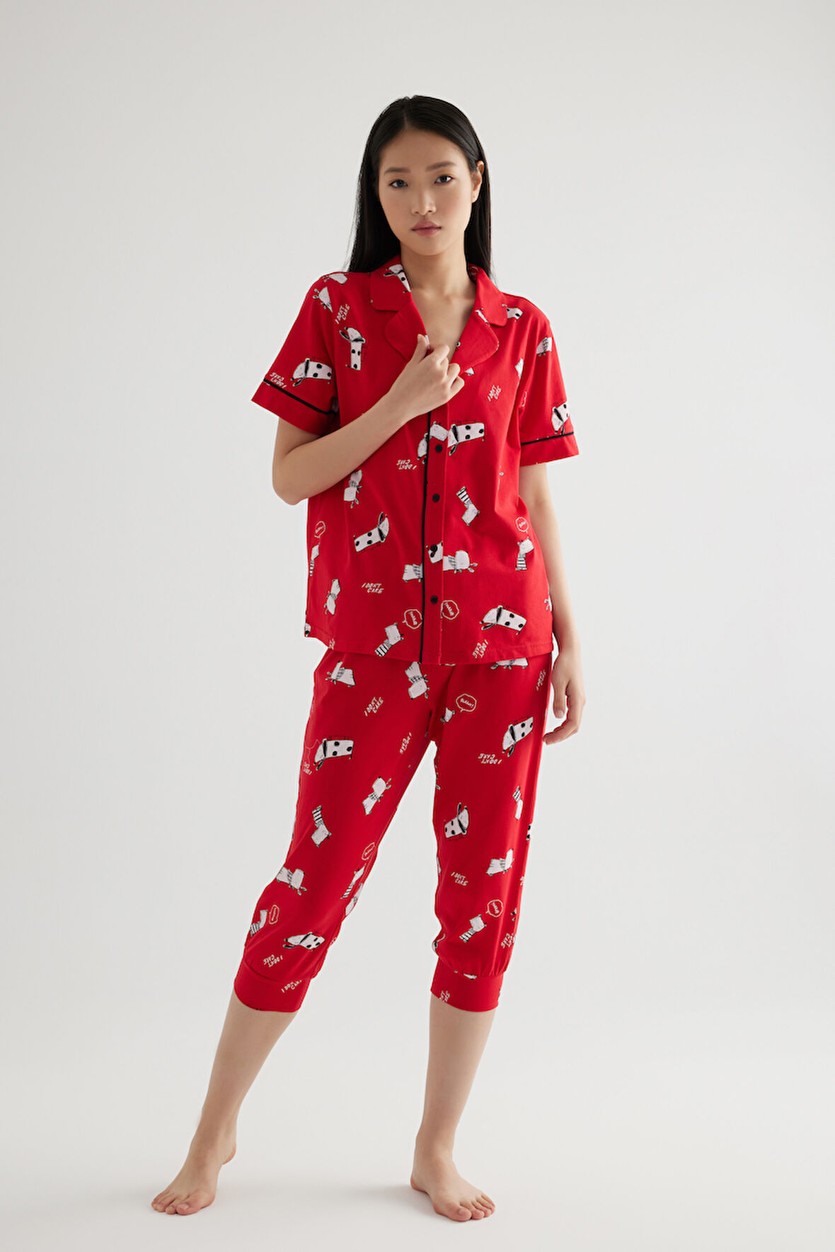 Kadın Pamuklu Kısa Kollu Gömlek Kapri Pijama Takımı