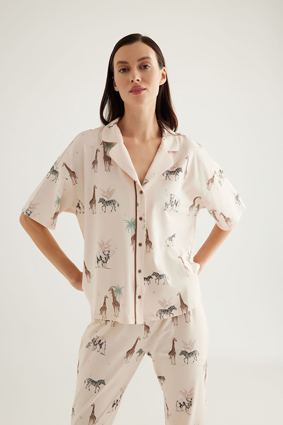 Kadın Pamuklu Kısa Kollu Gömlek Pijama Üstü