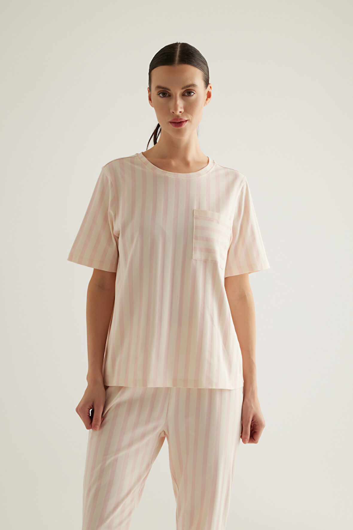 Kadın Pamuklu Kısa Kollu Pijama Üstü