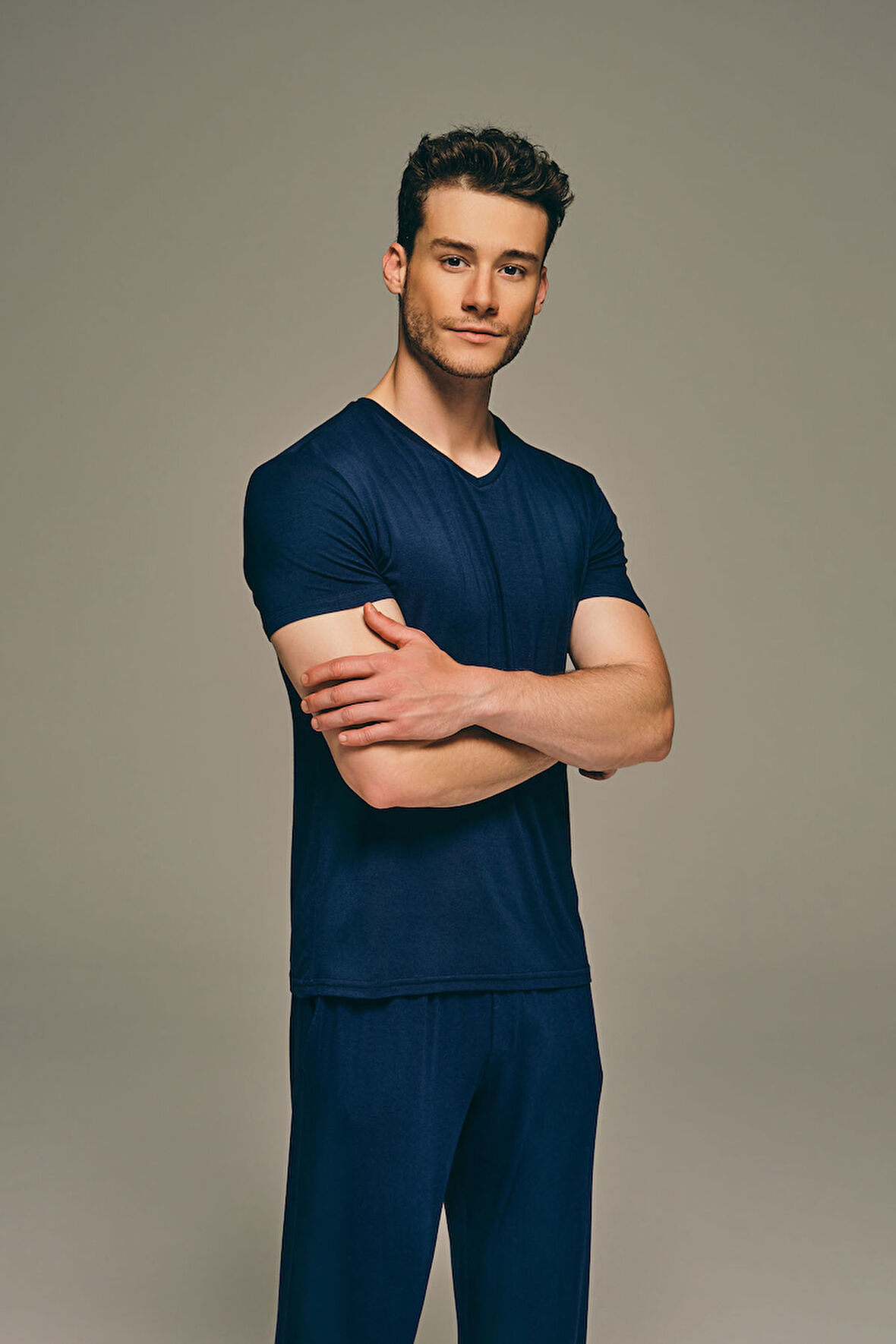 Erkek Modal V Yaka Kısa Kollu T-shirt