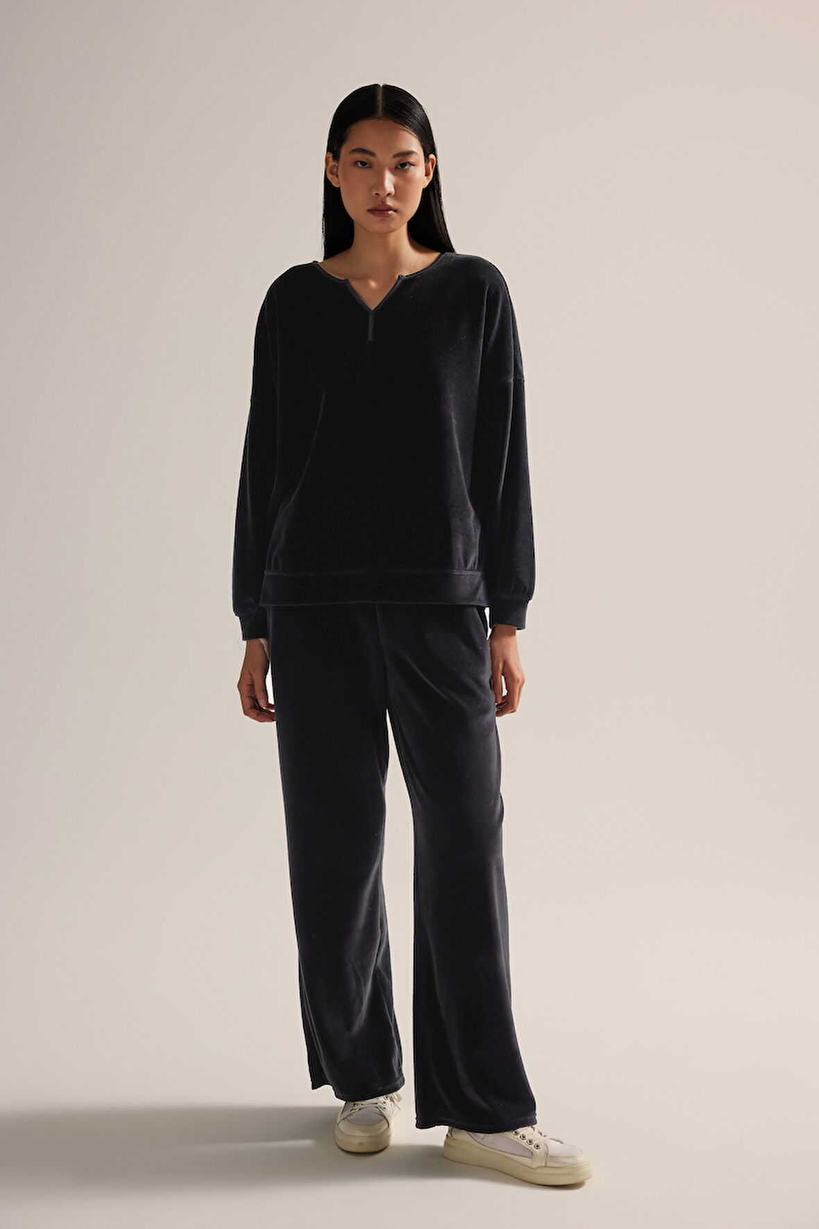 Kadın Pamuklu Kadife Uzun Eşofman Takımı