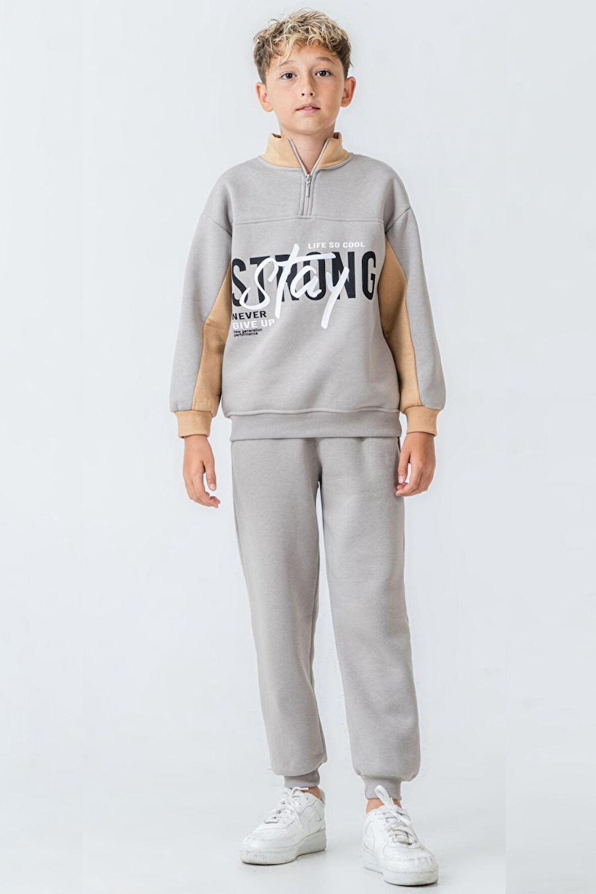 Erkek Çocuk Brooklyn Stay Strong Baskılı 3 İplik Kalın Kışlık Eşofman Takımı Ak4225