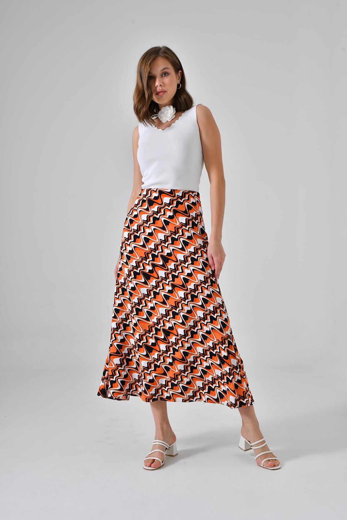 Turuncu Midi Dokuma Etek