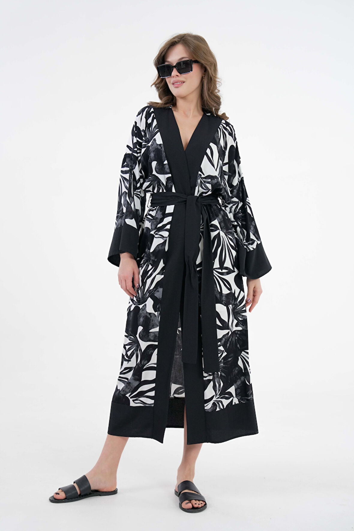 Beyaz Desenli Desenli Maxi Dokuma Kimono