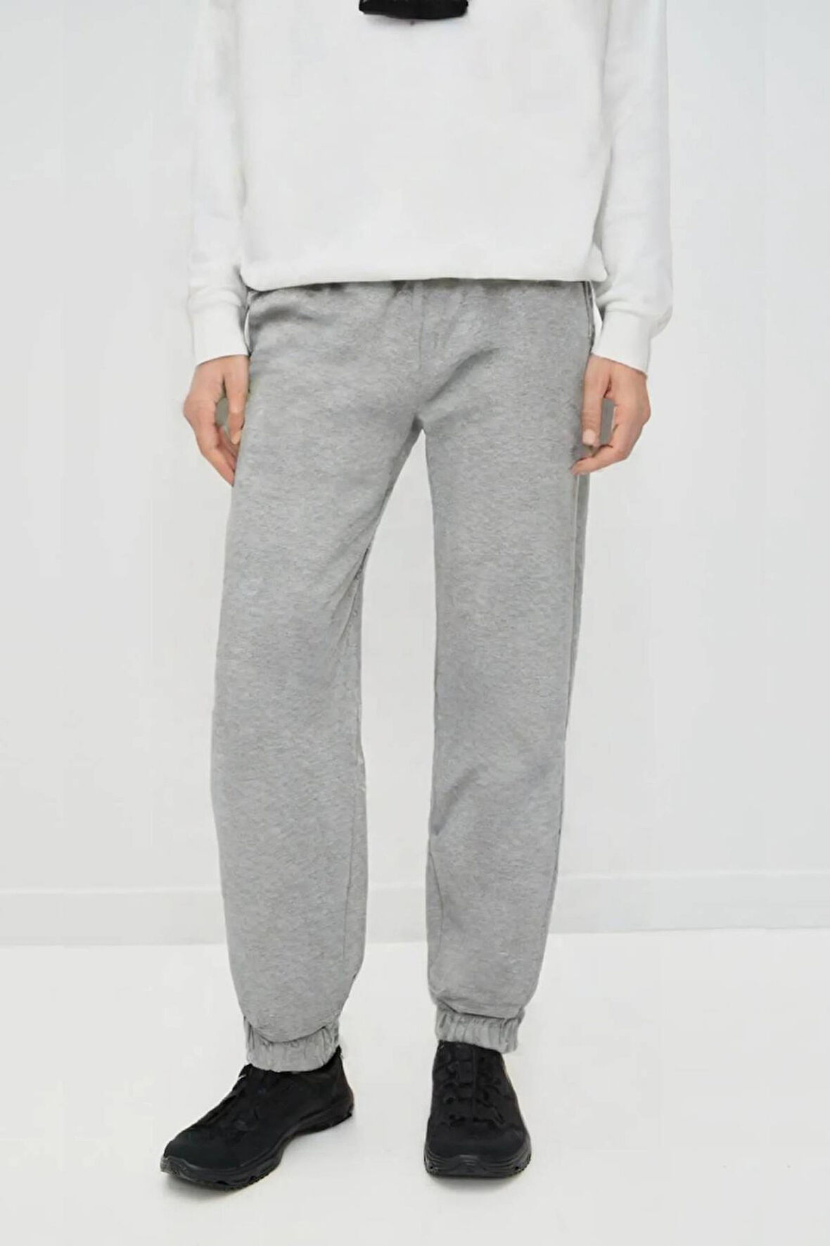 Gri - 2XL Kadın Standart Fit Beli ve Paçası Lastikli Basic Jogger Eşofman Altı - 3 İplik