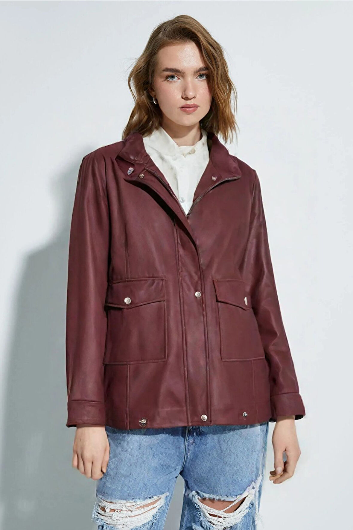 Bordo - S Kadın Relax Fit Dik Yaka Çıtçıtlı Fermuarlı Cepli  Suni Deri Bomber Ceket - Belden Ayarlanabilir