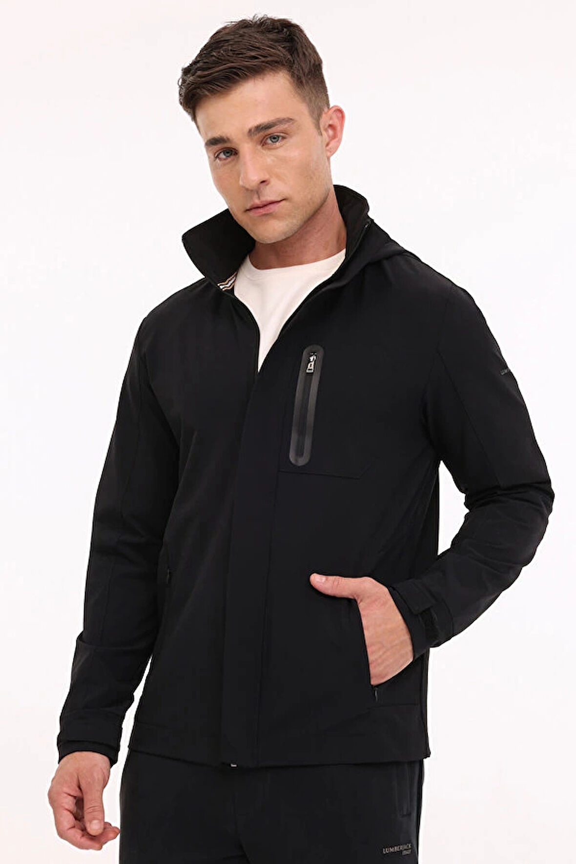 101892329 4W ML ZUHN 18ITL520 4PR