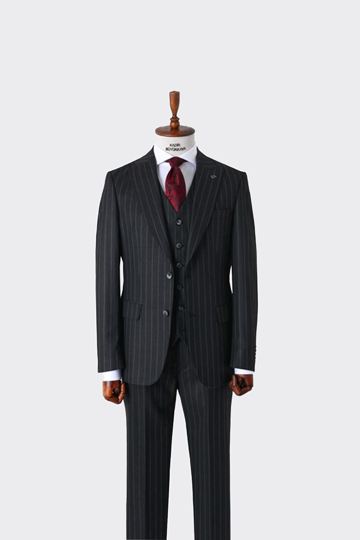 Slim Fit Kesim Yelekli Erkek Takım Elbise - Şık ve Rahat Tasarım