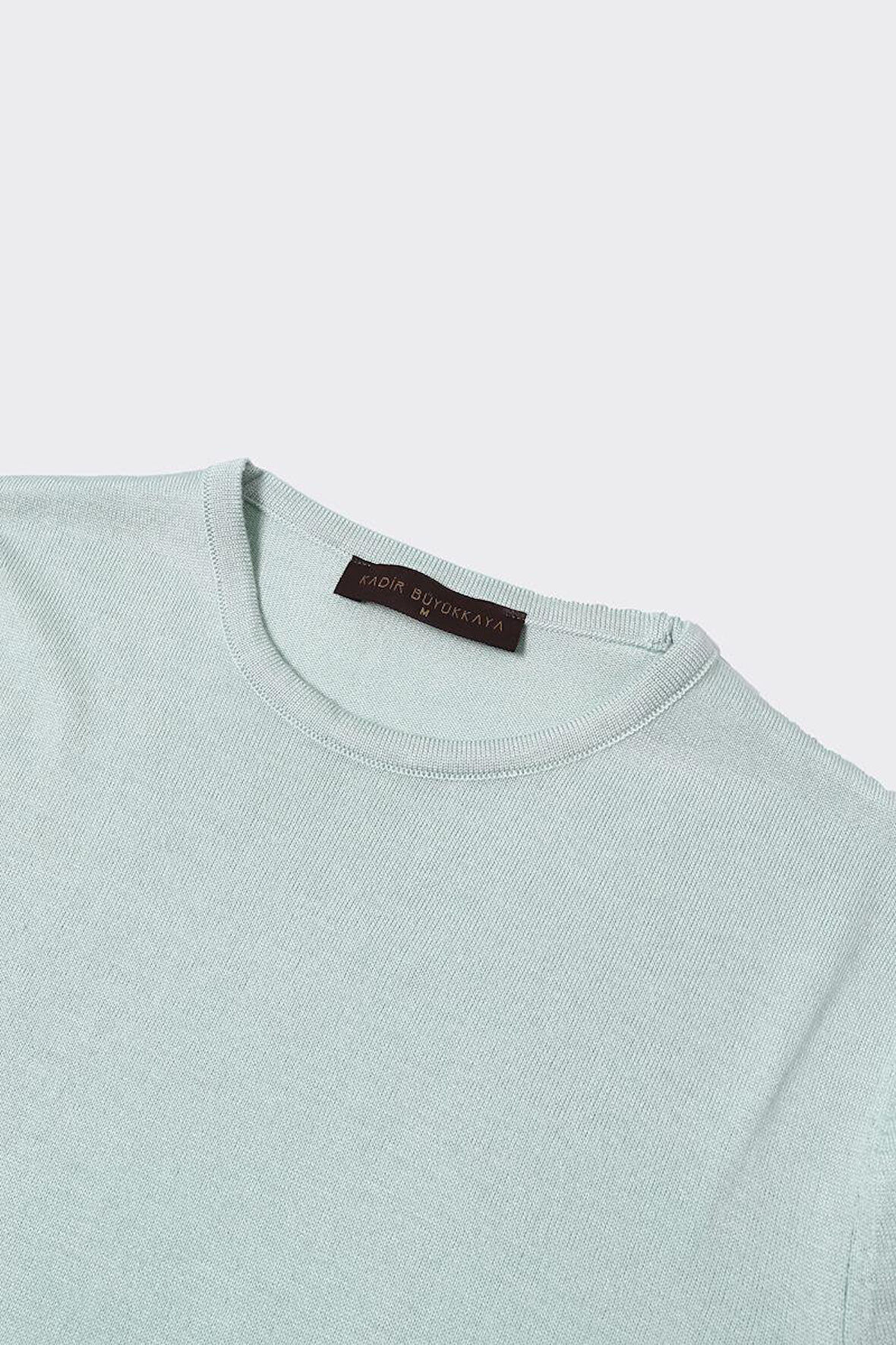 Şıklık ve Konfor Sunan Bisiklet Yaka Triko Erkek Kazak