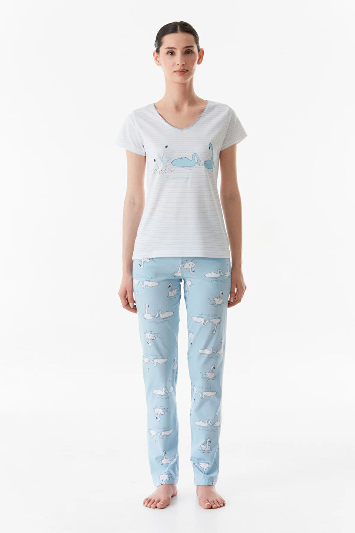 Kuğu Baskılı Pijama Takımı