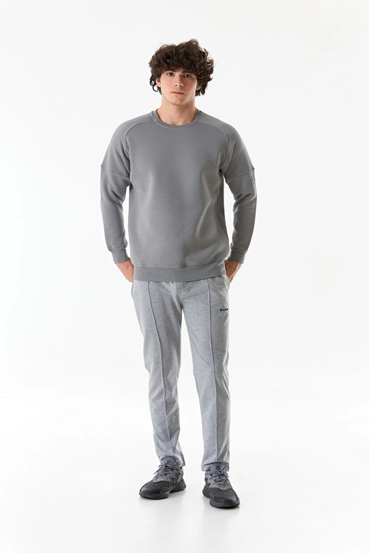 3 İplik Basic Bisiklet Yaka Sweatshirt